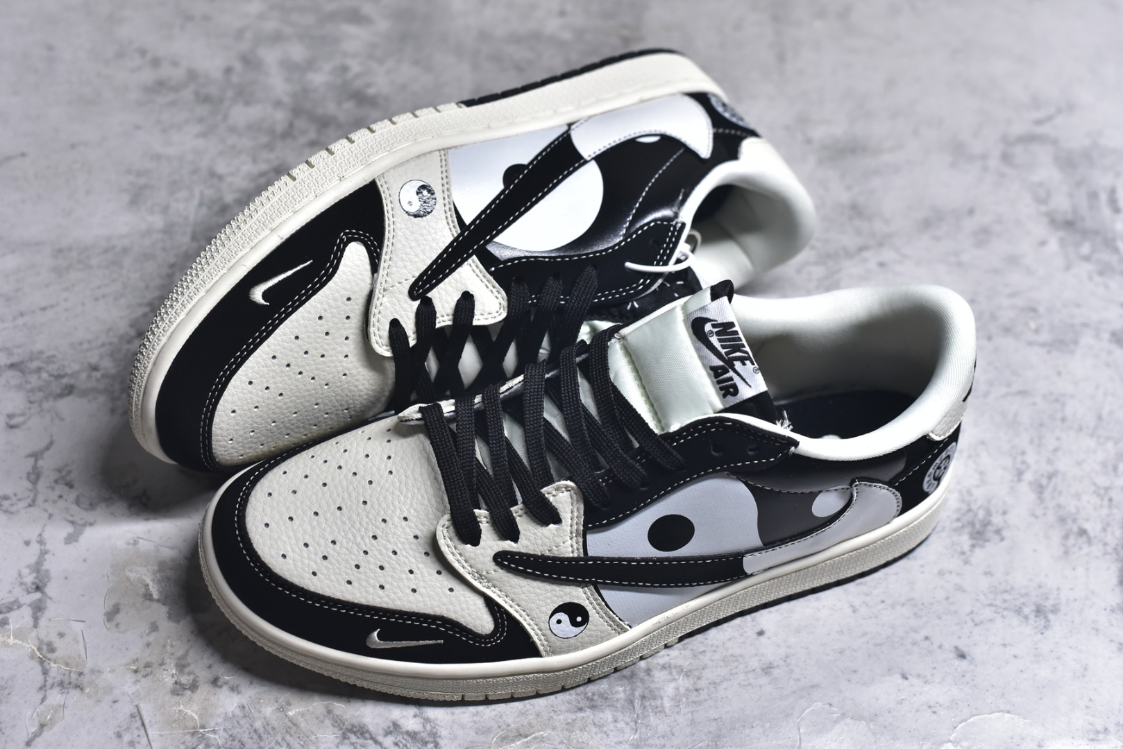 图片[7]-#海外爆款限量发售！ Travis Scott x Jordan 1 Low “克罗心联名——太极米白黑” 高端定制 乔丹倒勾低帮休闲板鞋 大厂纯原品质出货 纯正版型 定制鞋盒 皮料切割干净无任何毛边 细节完美 超高清洁度 货号：DD7866-104 尺码：36 36.5 37.5 38 38.5 39 40 40.5 41 42 42.5 43 44 44.5 45-选品中心