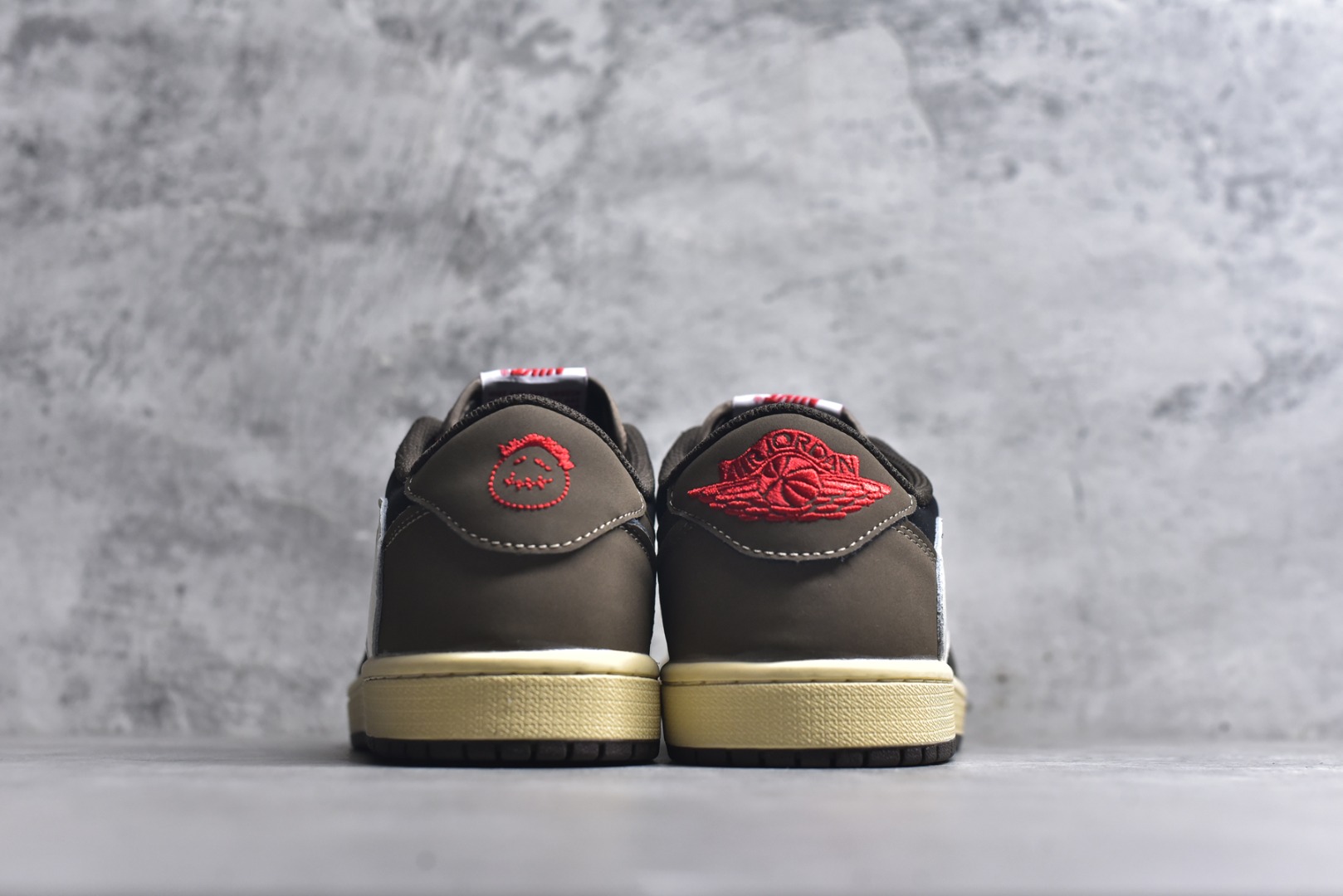 图片[5]-#Travis Scott x Fragment Design x Jordan Air Jordan 1 Low OG SP 倒钩 尺码：36 36.5 37.5 38 38.5 39 40 40.5 41 42 42.5 43 44 44.5 45-选品中心