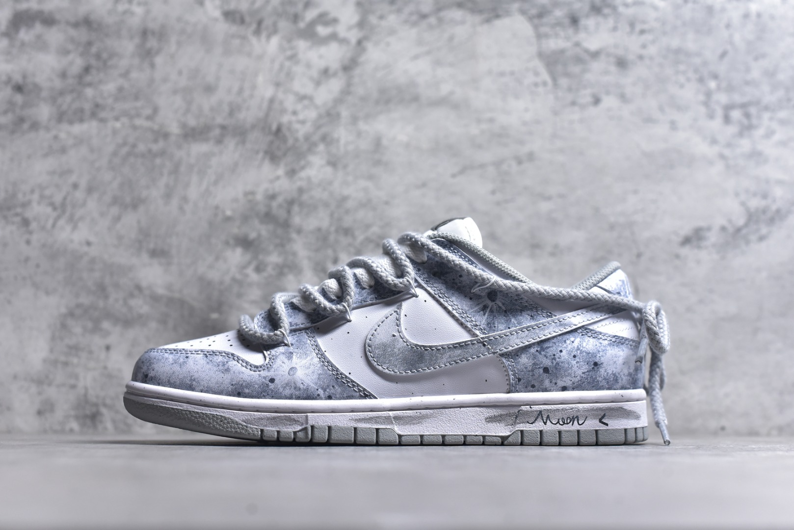 #Nike SB Dunk Low 绑带 周年高端定制 低帮休闲板鞋 DD1873-113 #定制鞋盒 大厂纯原品质出货 超高清洁度 皮料切割干净无任何毛边 细节完美 尺码:40 40.5 41 42 42.5 43 44 44.5 45 46 9.E5-选品中心