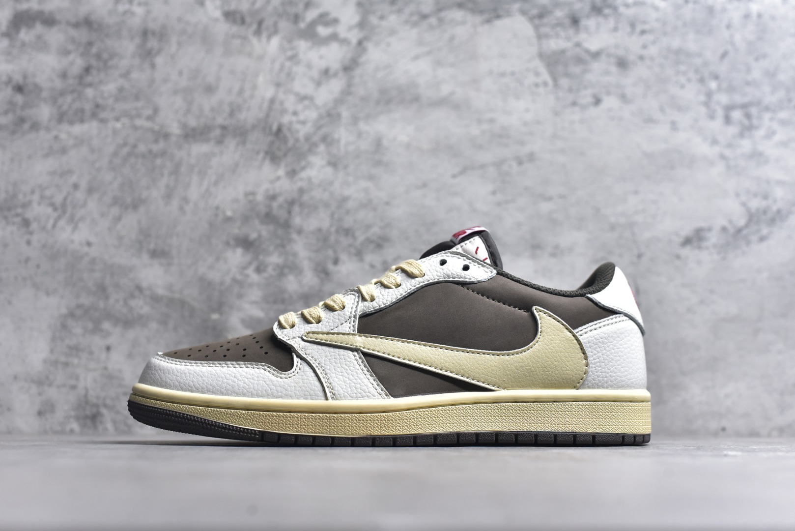 #Travis Scott x Fragment Design x Jordan Air Jordan 1 Low OG SP 倒钩 尺码:36 36.5 37.5 38 38.5 39 40 40.5 41 42 42.5 43 44 44.5 45-选品中心