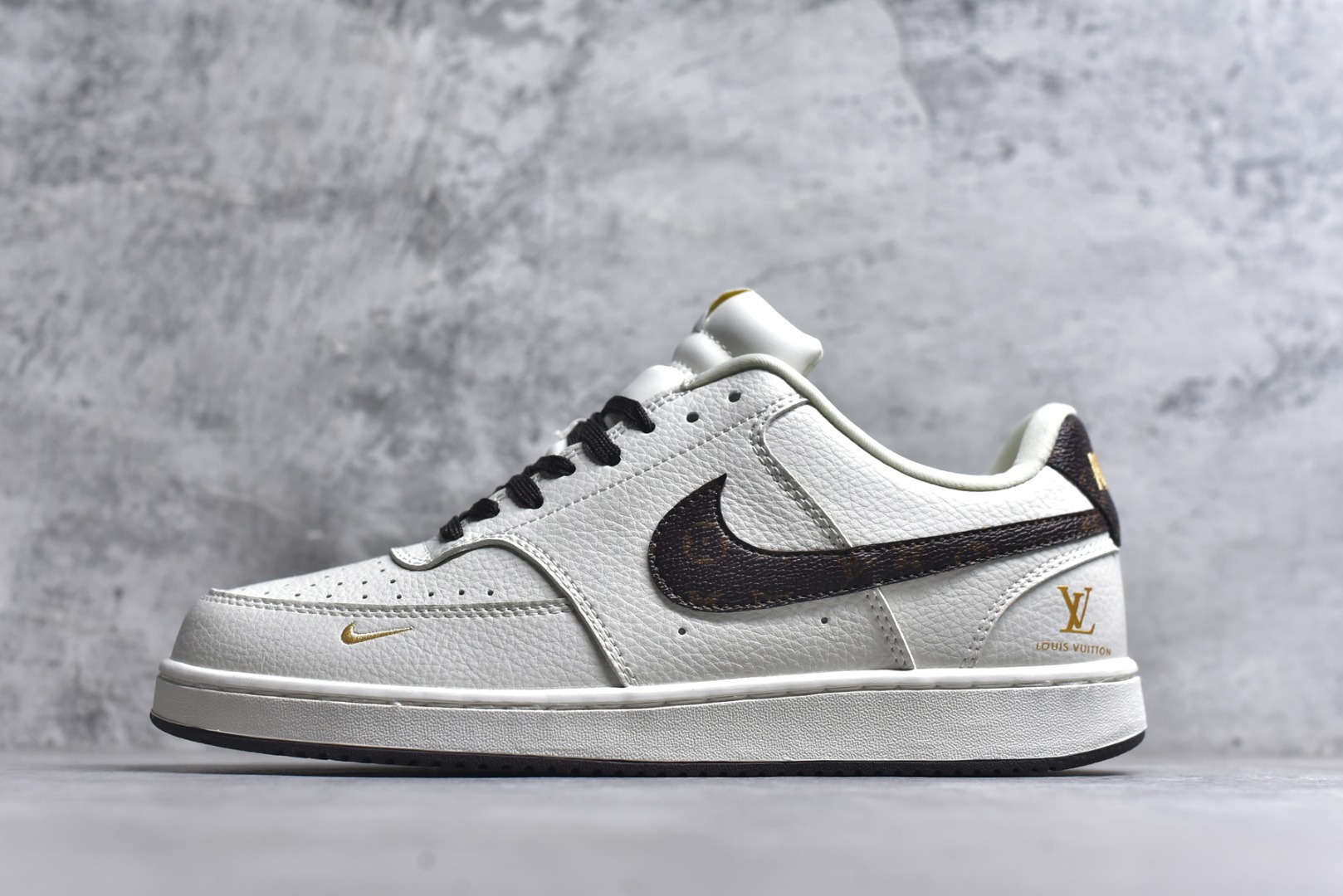 #NIKE EBERNON Low prm 小空军低帮百搭透气休闲运动板鞋 独家头层版本 原数据独家私模大底 纯正版型 清洁度完美 货号：FD5188-777 尺码：36 36.5 37.5 38 38.5 39 40 40.5 41 42 42.5 43 44 44.5 45-选品中心