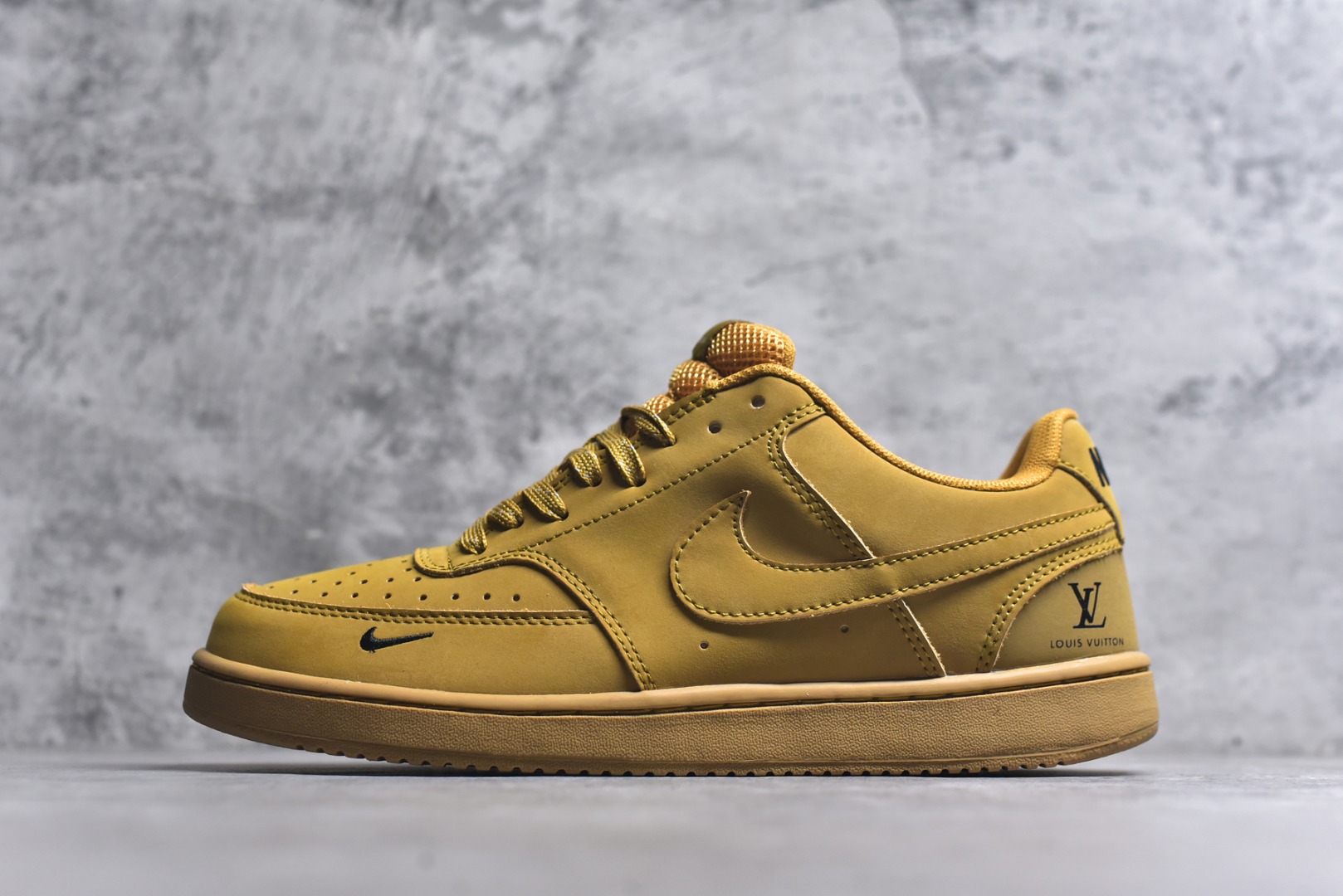 #NIKE EBERNON Low prm 小空军低帮百搭透气休闲运动板鞋 独家头层版本 原数据独家私模大底 纯正版型 清洁度完美 货号：FD5188-102 尺码：36 36.5 37.5 38 38.5 39 40 40.5 41 42 42.5 43 44 44.5 45-选品中心