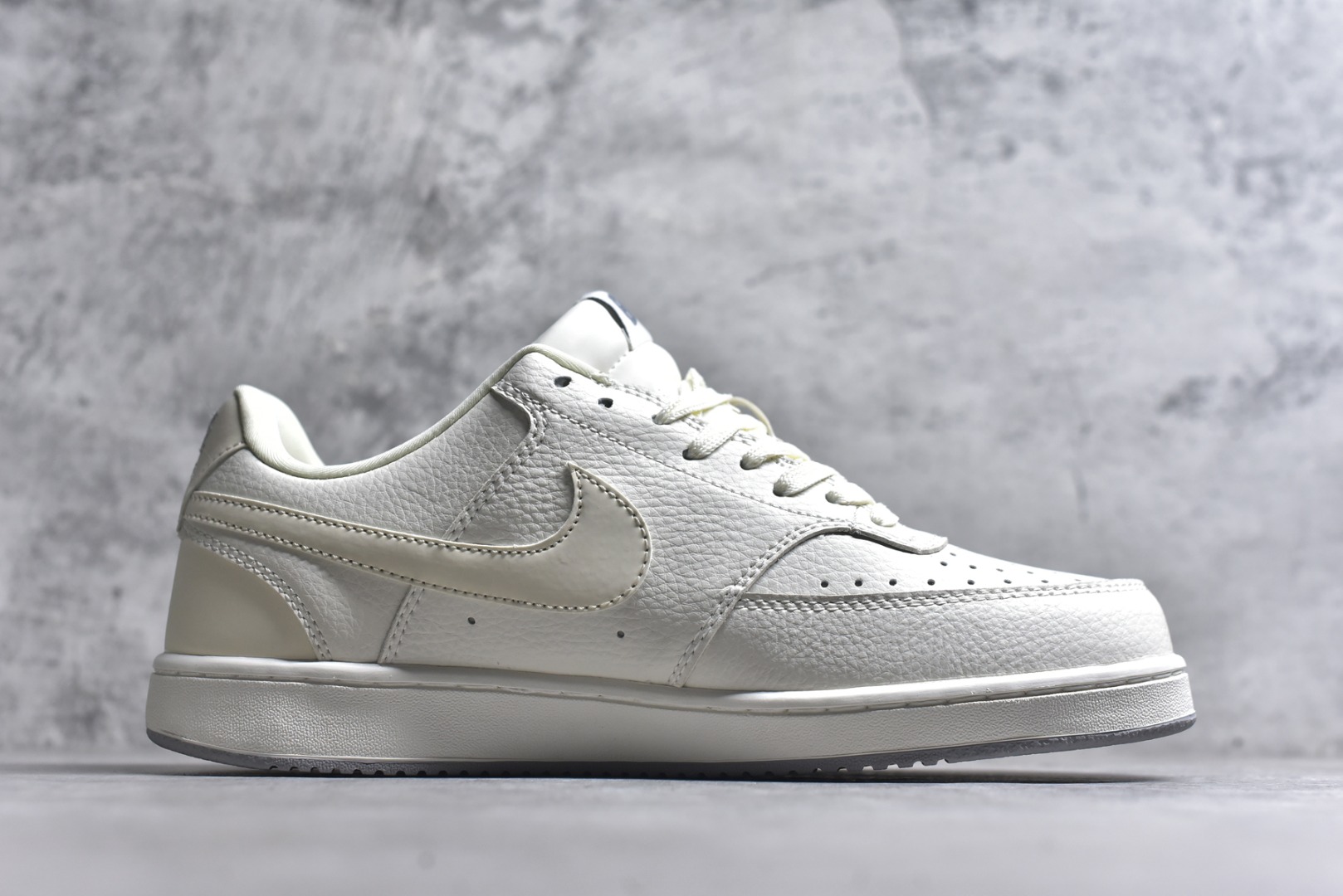 图片[3]-#NIKE EBERNON Low prm 猿人头配色 小空军低帮百搭透气休闲运动板鞋 独家头层版本 原数据独家私模大底 纯正版型 清洁度完美 货号 FD5188-333 尺码：36 36.5 37.5 38 38.5 39 40 40.5 41 42 42.5 43 44 44.5 45-选品中心