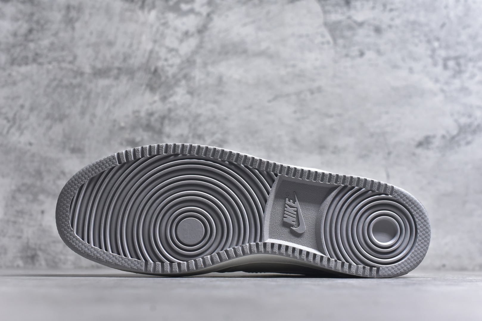 图片[6]-#NIKE EBERNON Low prm 猿人头配色 小空军低帮百搭透气休闲运动板鞋 独家头层版本 原数据独家私模大底 纯正版型 清洁度完美 货号 FD5188-333 尺码：36 36.5 37.5 38 38.5 39 40 40.5 41 42 42.5 43 44 44.5 45-选品中心