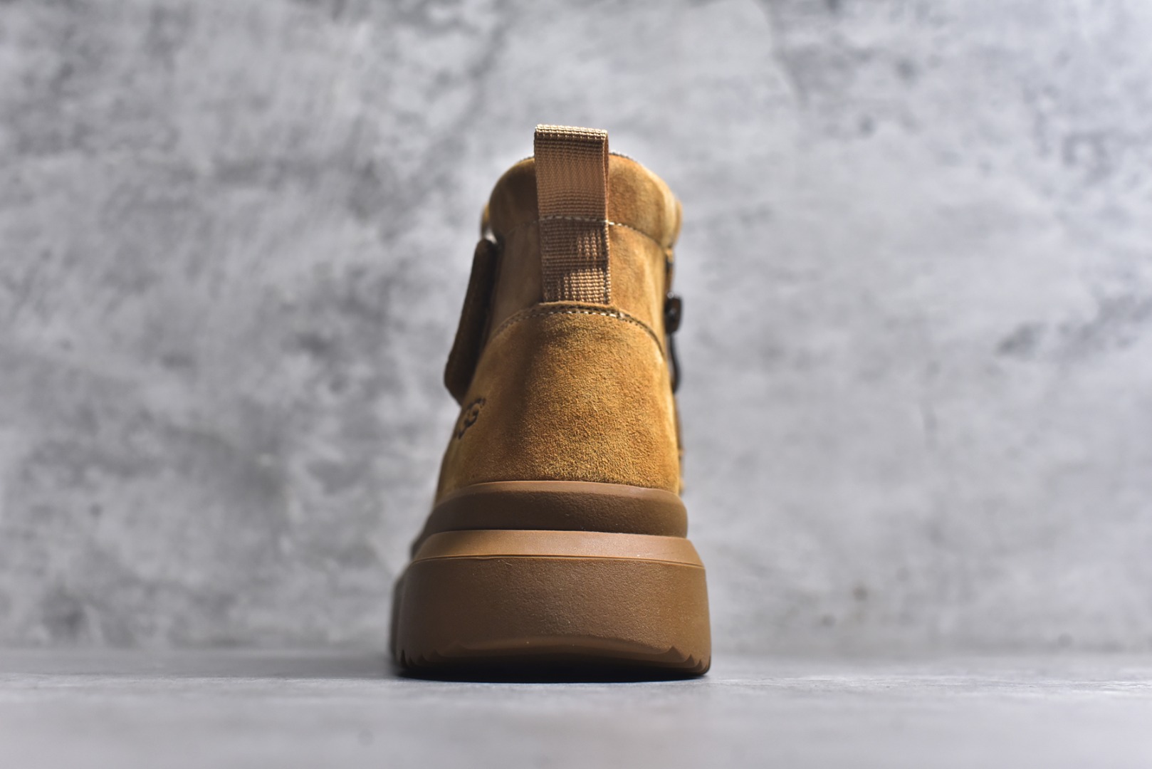 图片[5]-#美国轻奢品牌【UGG】 M Tasman Weather Hybrid 塔斯曼混合系列中帮厚底轻量休闲马丁靴 男士高帮休闲马丁靴系列代购专供品质 高弹Modern 外置防滑橡塑发泡超轻大底 系带设计 穿脱十分方便 采用TPU模压定型头层牛皮真皮鞋面材质 EVA轻翼科技外底防滑,耐磨性和良好的弹性 货号： U9807 尺码：39 40 41 42 43 44-选品中心