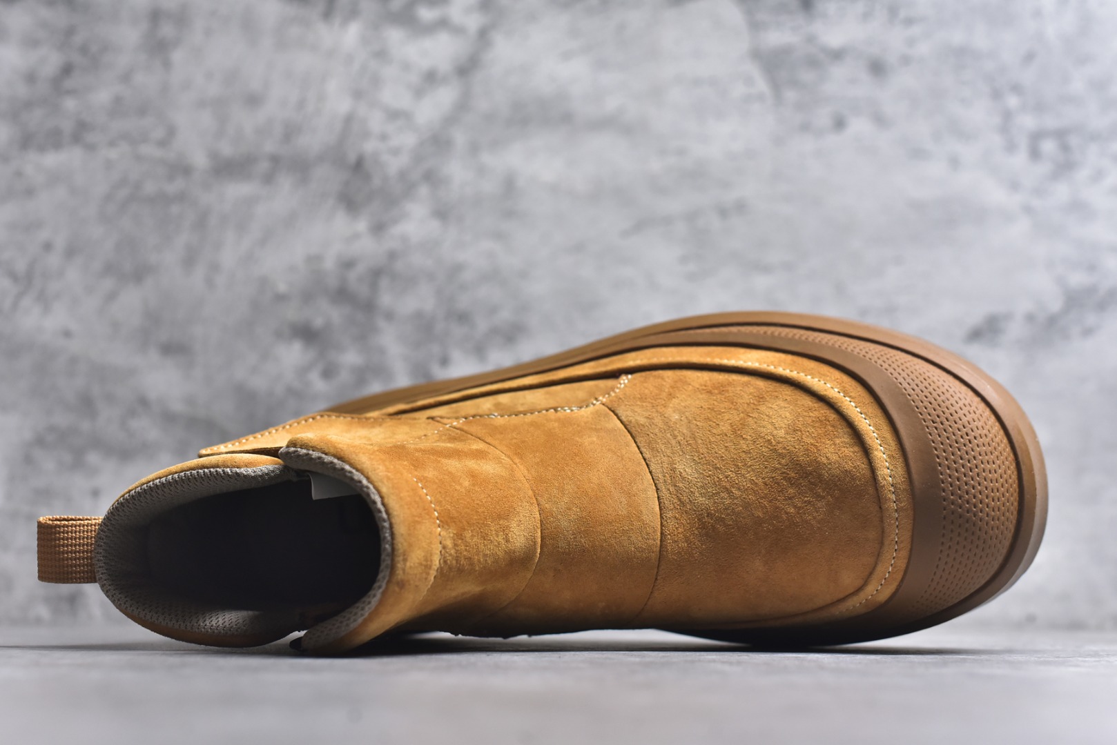 图片[4]-#美国轻奢品牌【UGG】 M Tasman Weather Hybrid 塔斯曼混合系列中帮厚底轻量休闲马丁靴 男士高帮休闲马丁靴系列代购专供品质 高弹Modern 外置防滑橡塑发泡超轻大底 系带设计 穿脱十分方便 采用TPU模压定型头层牛皮真皮鞋面材质 EVA轻翼科技外底防滑,耐磨性和良好的弹性 货号： U9807 尺码：39 40 41 42 43 44-选品中心