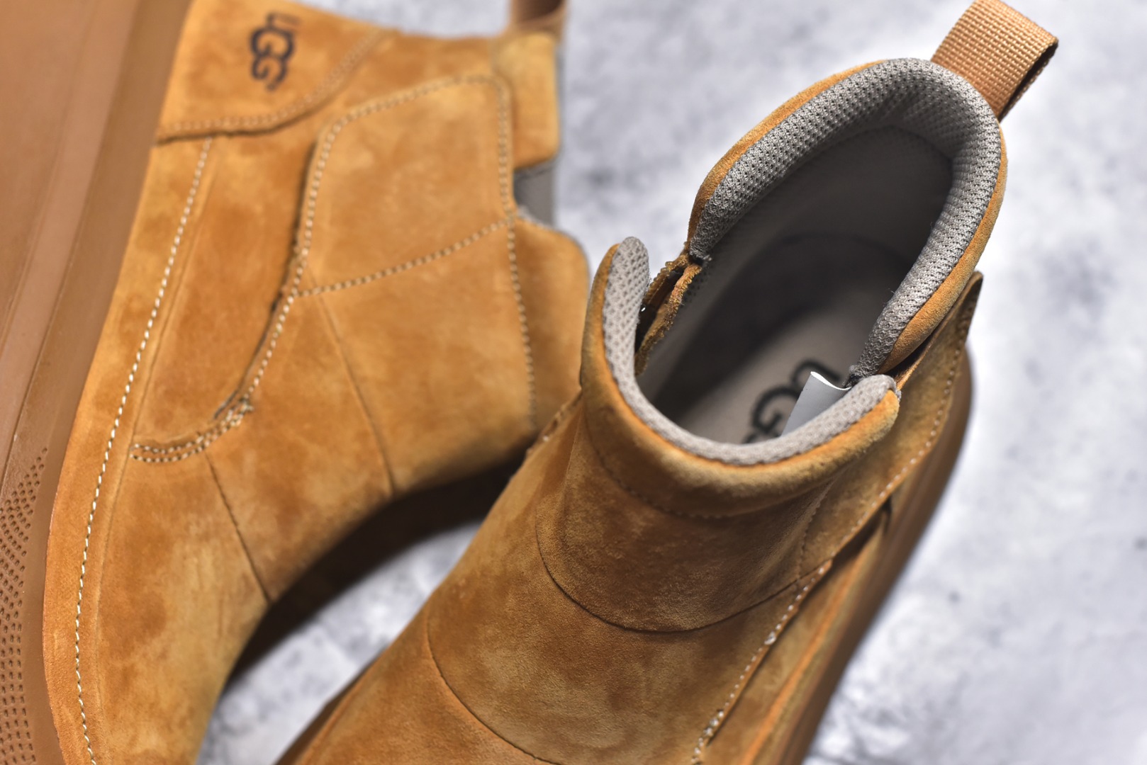 图片[9]-#美国轻奢品牌【UGG】 M Tasman Weather Hybrid 塔斯曼混合系列中帮厚底轻量休闲马丁靴 男士高帮休闲马丁靴系列代购专供品质 高弹Modern 外置防滑橡塑发泡超轻大底 系带设计 穿脱十分方便 采用TPU模压定型头层牛皮真皮鞋面材质 EVA轻翼科技外底防滑,耐磨性和良好的弹性 货号： U9807 尺码：39 40 41 42 43 44-选品中心