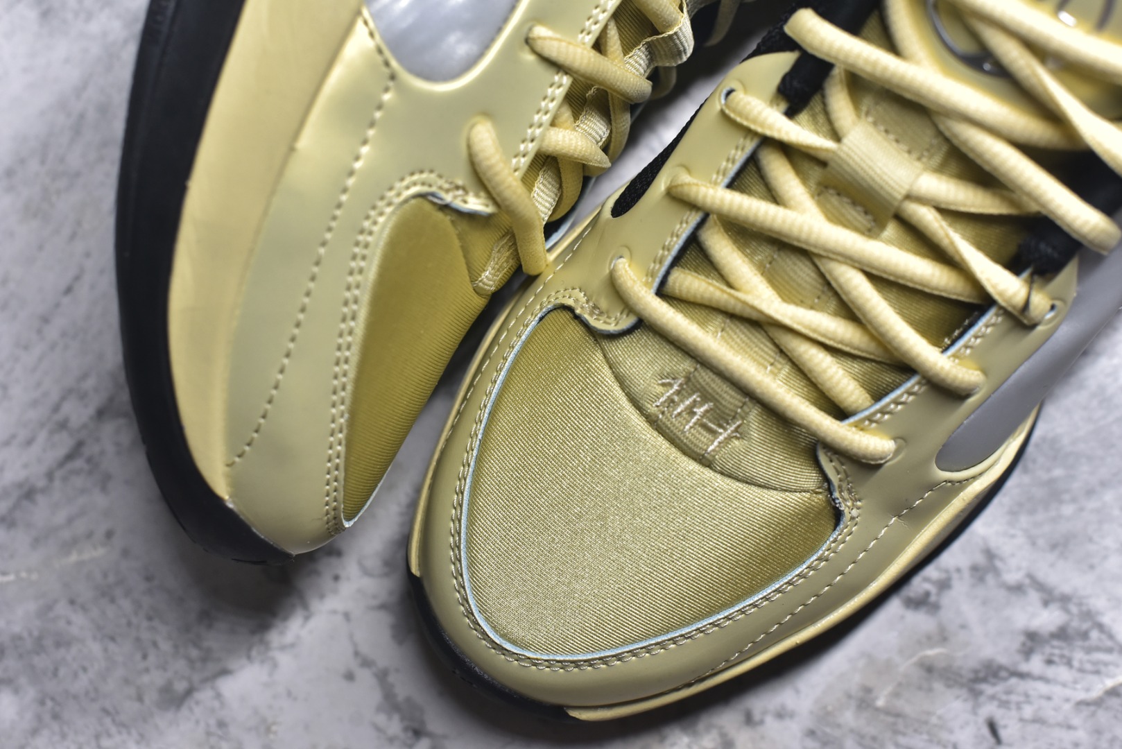 图片[8]-#灭世/Max NK Ja 2 EP 莫兰特二代低帮篮球鞋 EYBL 黄色 HQ5693-700 2024『压轴』后卫实战旗舰 圣枪腰王 重磅革新登场🌪 🔝历时5个月！全力打造 科比➕欧文系列 综合体 ！Pt实战体验天花板上限 再度提高🔝 ✅【顶配缓震】独家革新搭载 前掌5mm TURBO气垫 兼具贴地与缓震！（正品仅长方形小气垫）➕后掌大马蹄14mm厚 气垫 提高后掌缓震极限 （正品后掌无气垫） ✅【顶级抗扭】 搭载硬度65HC 发泡中底框架 ➕高强度中足抗扭片 革新升级 赛事级抗扭水平！独此一家 ✅【顶级支撑】鞋身侧向包裹 双层补强层 200斤以上选手 也可驾驭（正品仅一层）对比市场货品偷工减料 不可同日而语！ ✅气垫气压上脚即可感受！后掌鞋垫掀开可见气垫轮廓（谨防窜货） 鞋底止滑配方 无需磨合 原地起飞🛫 NK年度后卫旗舰 独家革新升级 『口碑源自专业 实力来源于专注』 真灭世纯原 切勿被市场仿冒吊牌挂羊头卖狗肉 尺码：39-46 正码正拍-选品中心