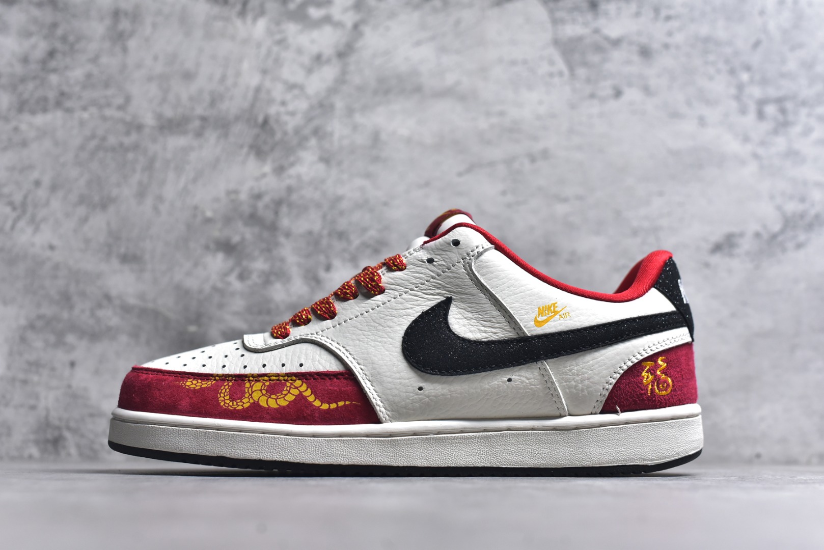 #NIKE EBERNON Low prm 小空军低帮百搭透气休闲运动板鞋 独家头层版本 原数据独家私模大底 纯正版型 清洁度完美 货号：FD5188-129 尺码：36 36.5 37.5 38 38.5 39 40 40.5 41 42 42.5 43 44 44.5 45-选品中心