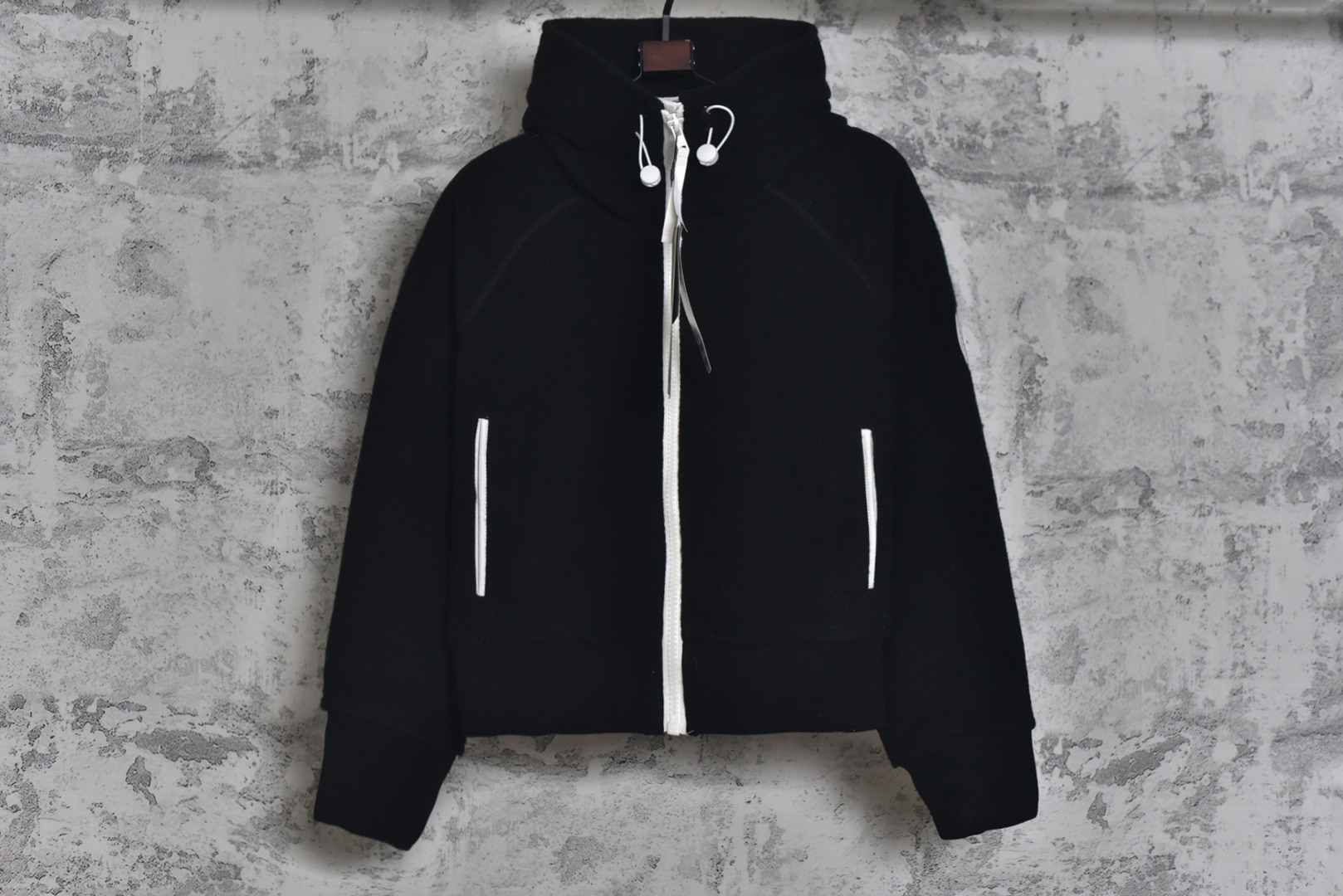 #CANADA GOOSE加拿大鹅Chilliwack-SS22白标01女款系列❗ 现货供应 全年售后❗ 温馨提示❗(只做高端产品) DF巅峰 踏上巅峰❗ 货号:7102W1-99 颜色:黑色 尺码:S. M. L. XL. XXL-选品中心