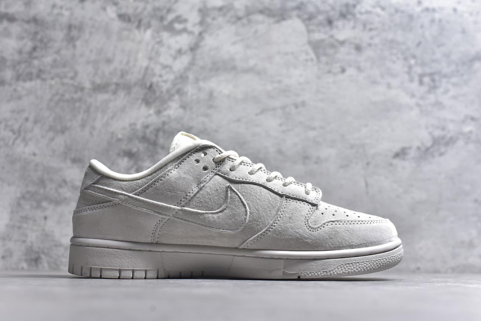 图片[3]-#海外爆款限量发售！高端定制Nike SB Dunk Low “Superme联名——浅骨白” 高端定制 低帮休闲板鞋 定制鞋盒 大厂纯原品质出货 超高清洁度 皮料切割干净无任何毛边 细节完美 货号：DD1988-005 尺码：36 36.5 37.5 38 38.5 39 40 40.5 41 42 42.5 43 44 44.5 45-选品中心