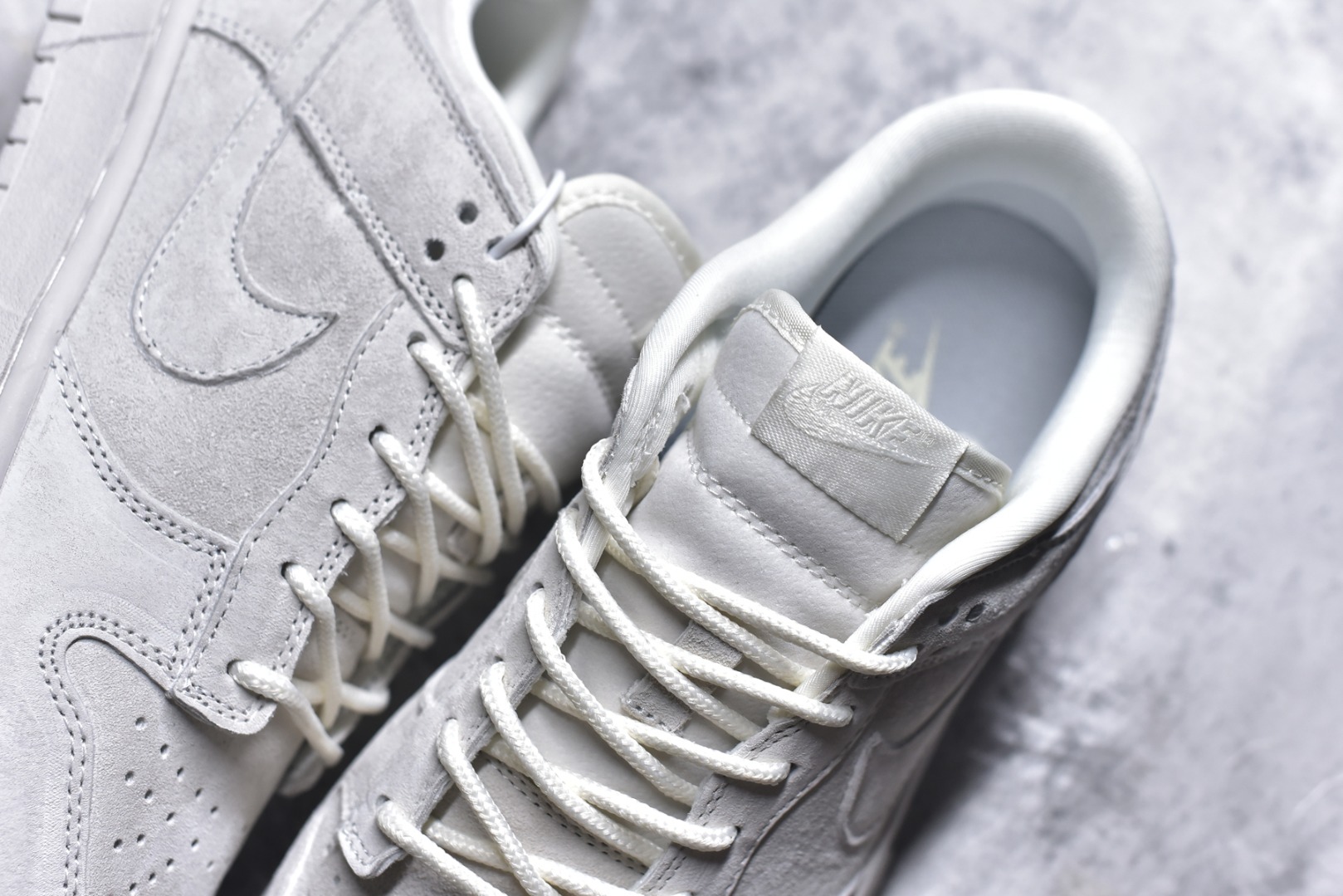 图片[9]-#海外爆款限量发售！高端定制Nike SB Dunk Low “Superme联名——浅骨白” 高端定制 低帮休闲板鞋 定制鞋盒 大厂纯原品质出货 超高清洁度 皮料切割干净无任何毛边 细节完美 货号：DD1988-005 尺码：36 36.5 37.5 38 38.5 39 40 40.5 41 42 42.5 43 44 44.5 45-选品中心