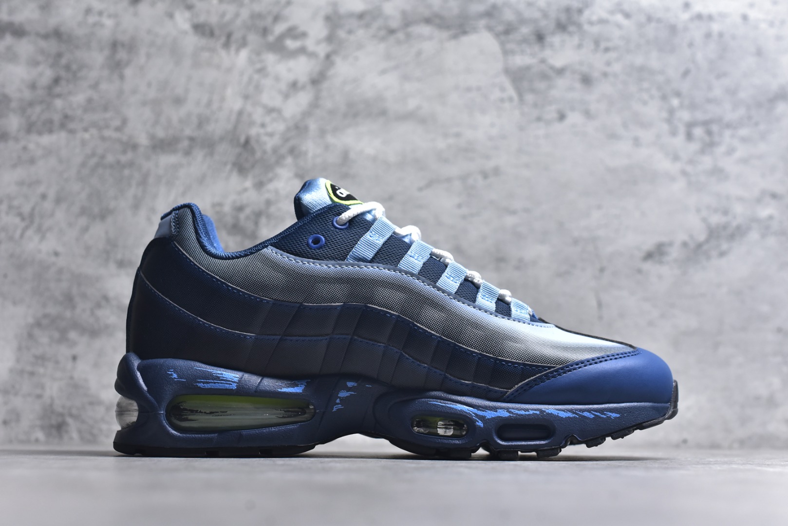 图片[3]-#Yu-Gi-Oh x NK Air Muscle 95 游戏王联名联名款低帮休闲运动鞋 II7404-400 首批少量出货 重金购入两双原鞋 独家私模开发打造 原版定制1：1鞋盒、包装纸等辅料 独家正品同源定制变色卡片 平台外贸充Z 高端零售专供品质 尺码：36 37.5 38 38.5 39 40 40.5 41 42 42.5 43 44 44.5 45 46 47.5 售后注意⚠️此款为定制鞋盒 和定制卡片 比较贵重 ！卡片藏于鞋盒内 若售后鞋盒有人为拆开损坏扣30元 （正常物流损坏不扣钱）-选品中心