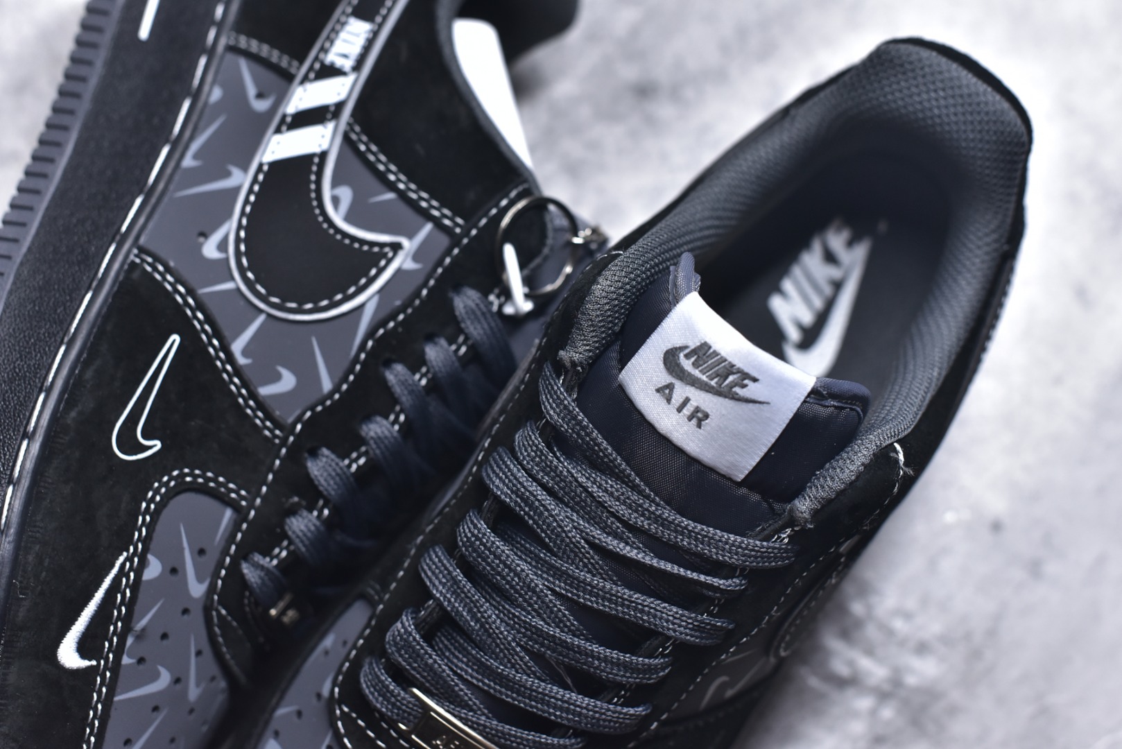 图片[9]-#Nike Air Force 1\’07 Low 黑乱勾 空军一号低帮休闲板鞋 DD8585-200 #原楦头原纸板 原装鞋盒 定制五金配件 内置全掌气垫 原厂鞋底 尺码：36 36.5 37.5 38 38.5 39 40 40.5 41 42 42.5 43 44 44.5 45 9.D4-选品中心