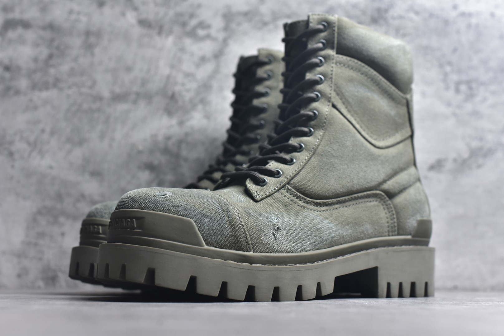 图片[2]-#巴黎世家/Balenciaga Combat Strike Boot L20系列增高靴， 军绿 786135 W2EU2 1028，53050t 尺码：39 40 41 42 43 44 45（偏大一码）-选品中心