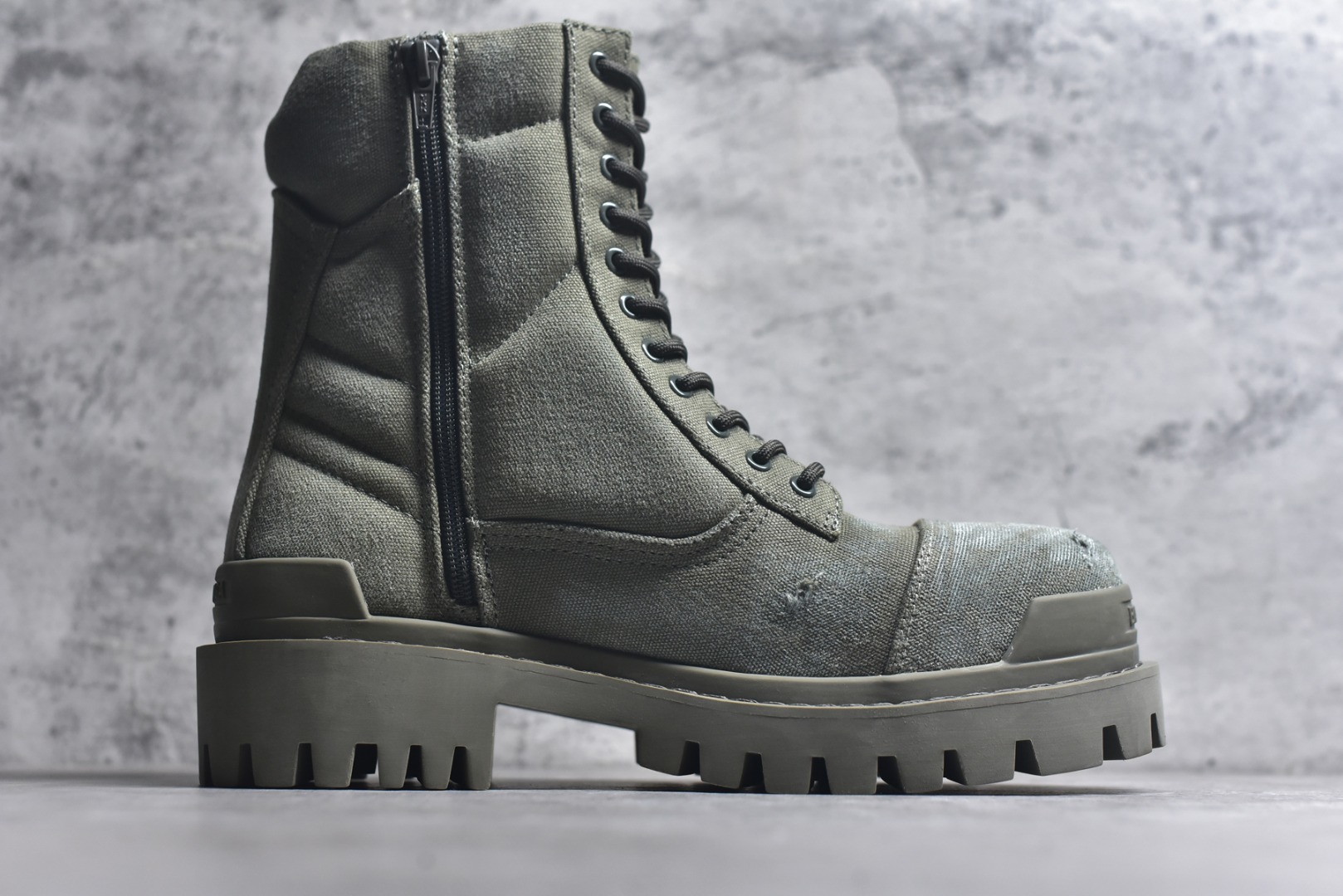 图片[3]-#巴黎世家/Balenciaga Combat Strike Boot L20系列增高靴， 军绿 786135 W2EU2 1028，53050t 尺码：39 40 41 42 43 44 45（偏大一码）-选品中心