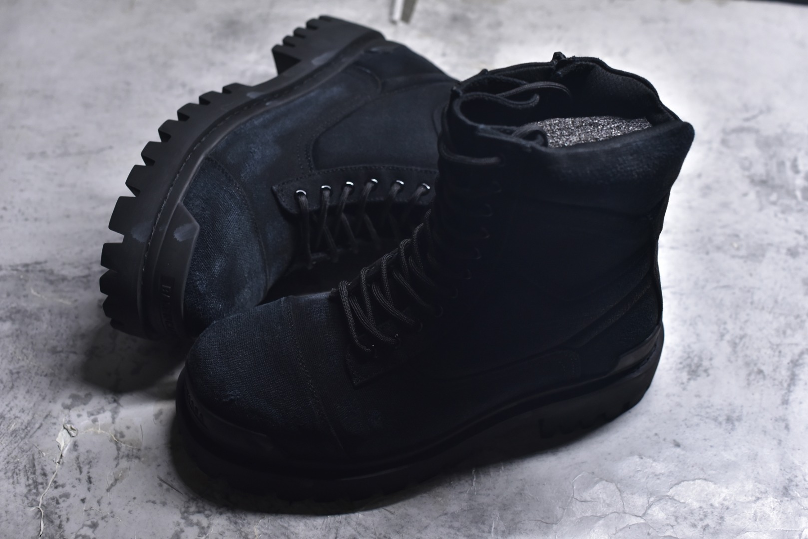 图片[7]-#巴黎世家/Balenciaga Combat Strike Boot L20系列增高靴，破损黑色 694042 W2H11 3300，53050t 尺码：39 40 41 42 43 44 45（偏大一码）-选品中心