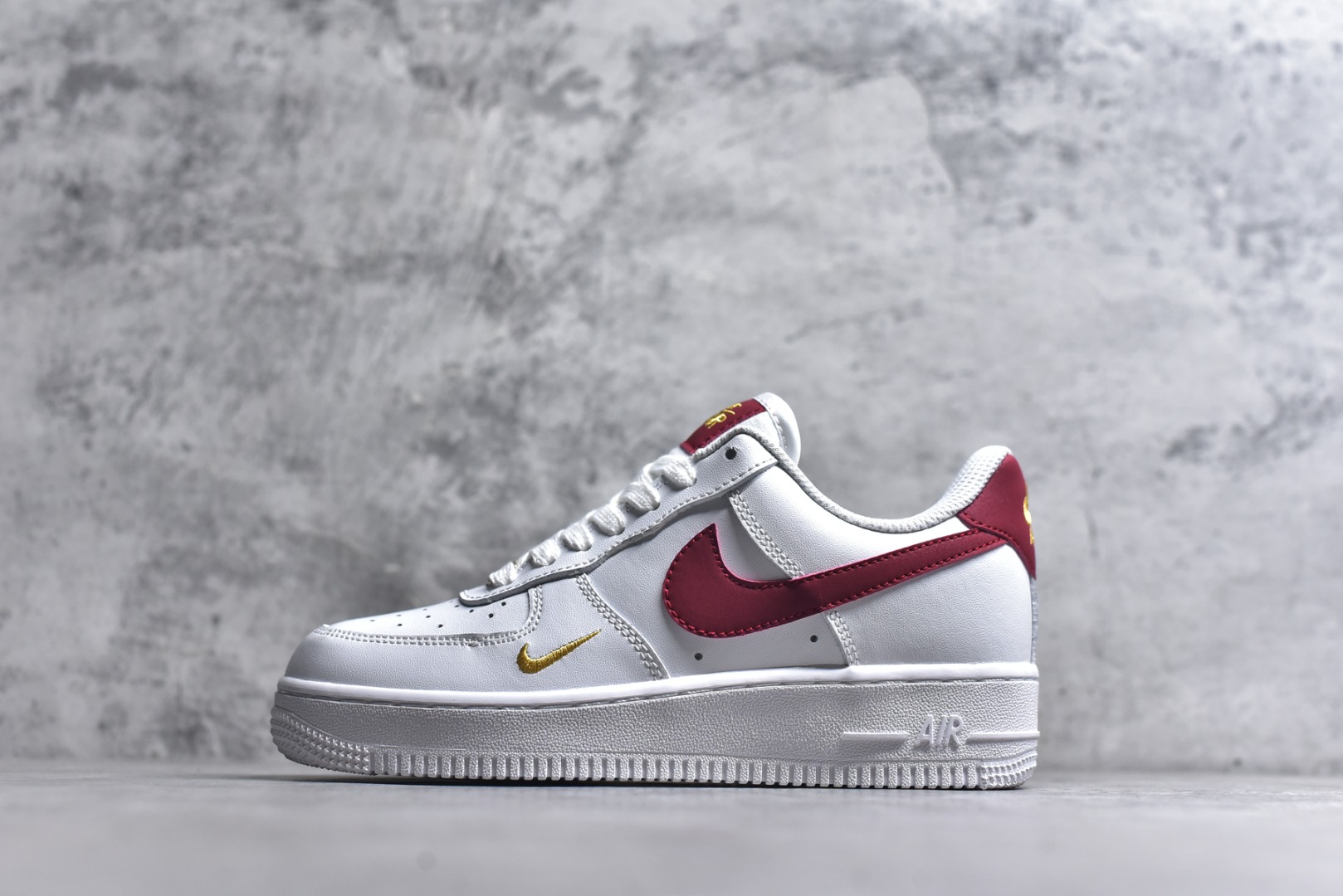 #Nike Air Force 1 Low \'07 配色低帮空军一号休闲板鞋 定制头成皮料原楦原纸板 水晶双色大底内置全掌气垫 货号：CZ0270-104 尺码：36 36.5 37.5 38 38.5 39 40 40.5 41 42 42.5 43 44 45-选品中心