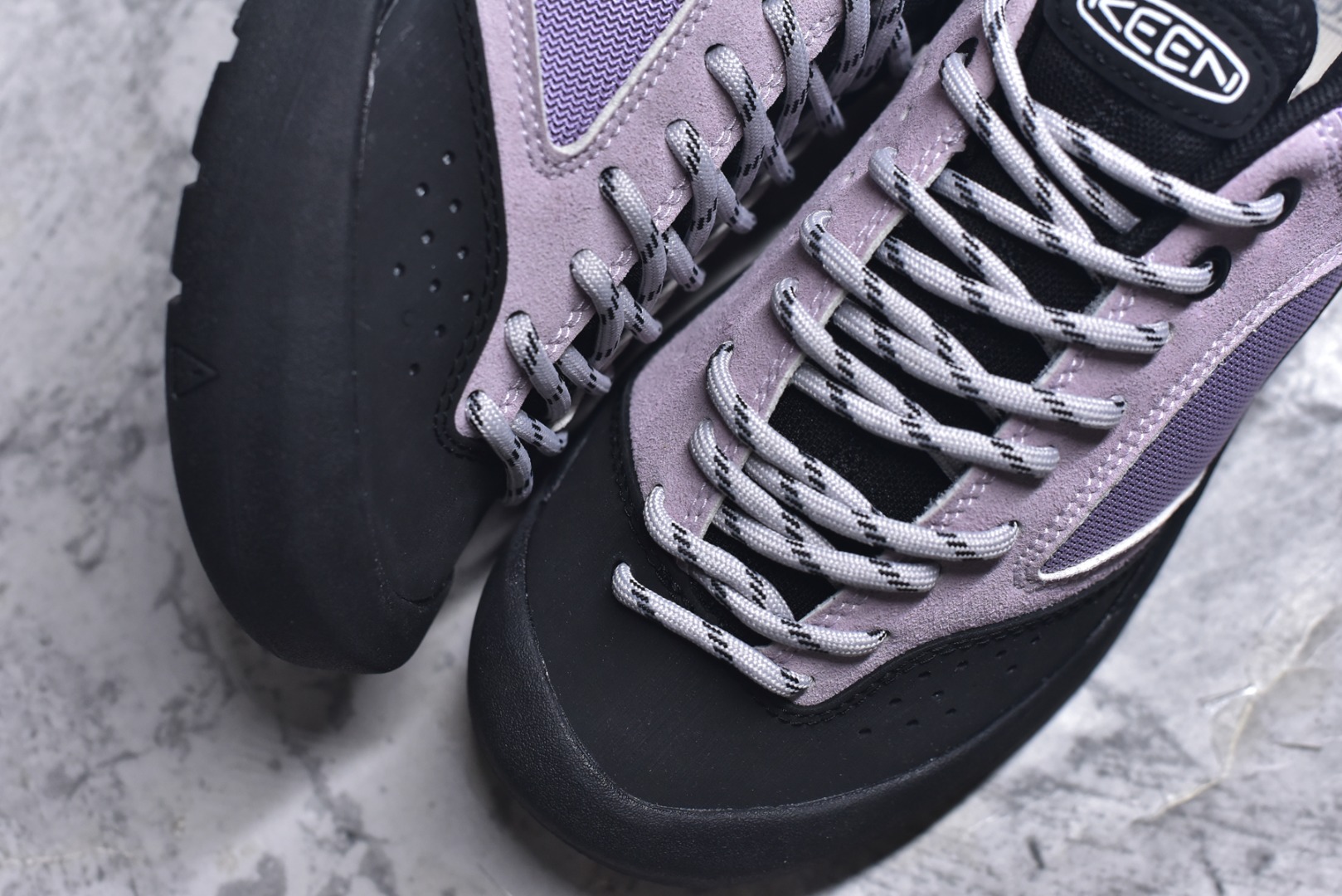 图片[8]-#KEEN 科恩 Jasper Rocks 山系户外鞋 日系街头复古风 原单货 极力推荐版本 可以暴走2w步的丑鞋第一眼丑萌丑萌 一上脚真香! 平台代购专供 官网一致包装原版鞋垫舒适度一级棒 回弹好牛皮鞋身的包裹性hin好 透气舒适徒步登山 citywalk选它准没错 鞋底足够软 回弹性不错 配送原版替换鞋带 多姿多彩 货号：1031198 尺码：35.5-40-选品中心