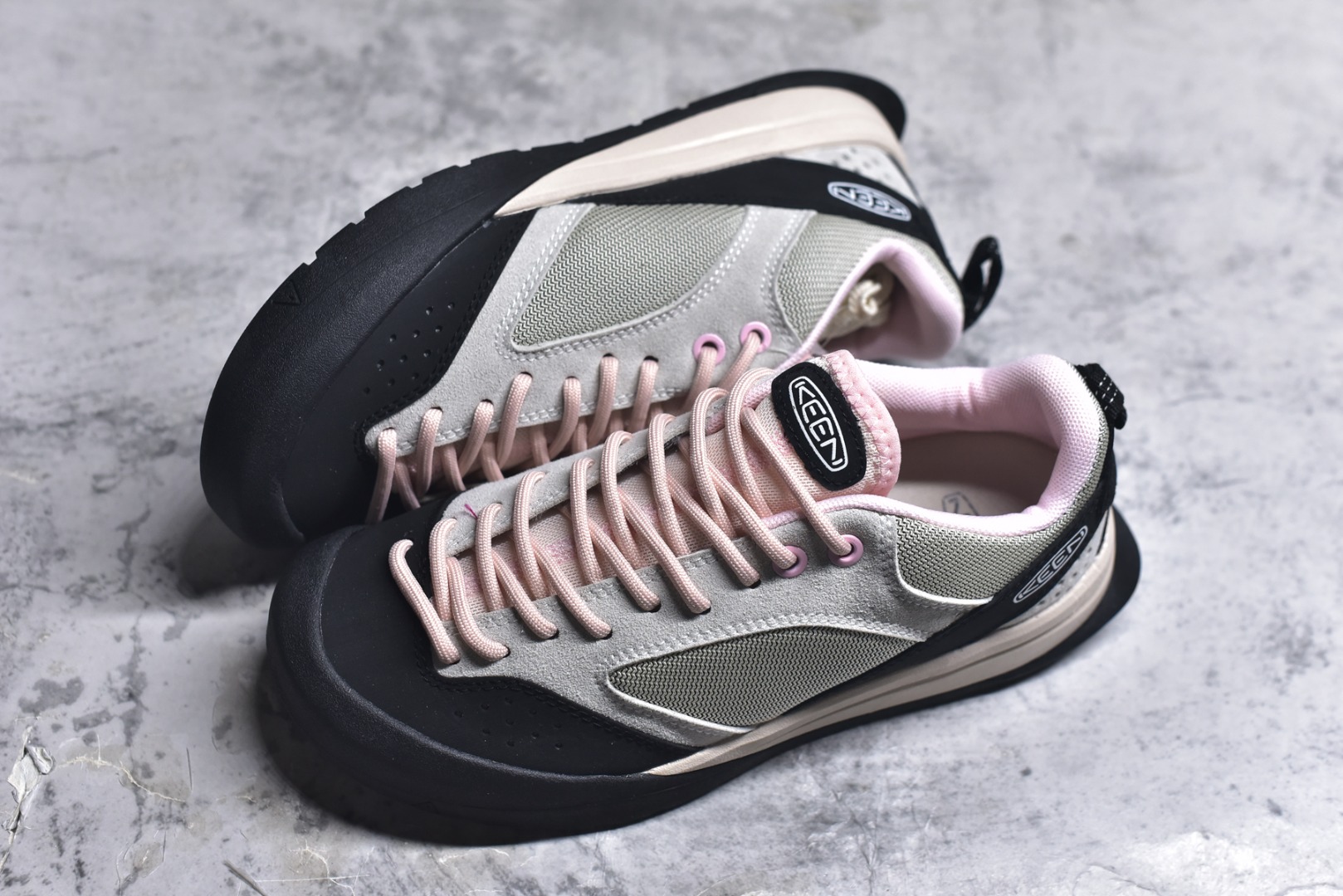 图片[7]-#KEEN 科恩 Jasper Rocks 山系户外鞋 日系街头复古风 原单货 极力推荐版本 可以暴走2w步的丑鞋第一眼丑萌丑萌 一上脚真香! 平台代购专供 官网一致包装原版鞋垫舒适度一级棒 回弹好牛皮鞋身的包裹性hin好 透气舒适徒步登山 citywalk选它准没错 鞋底足够软 回弹性不错 配送原版替换鞋带 多姿多彩 货号：1031197 尺码：35.5-40-选品中心