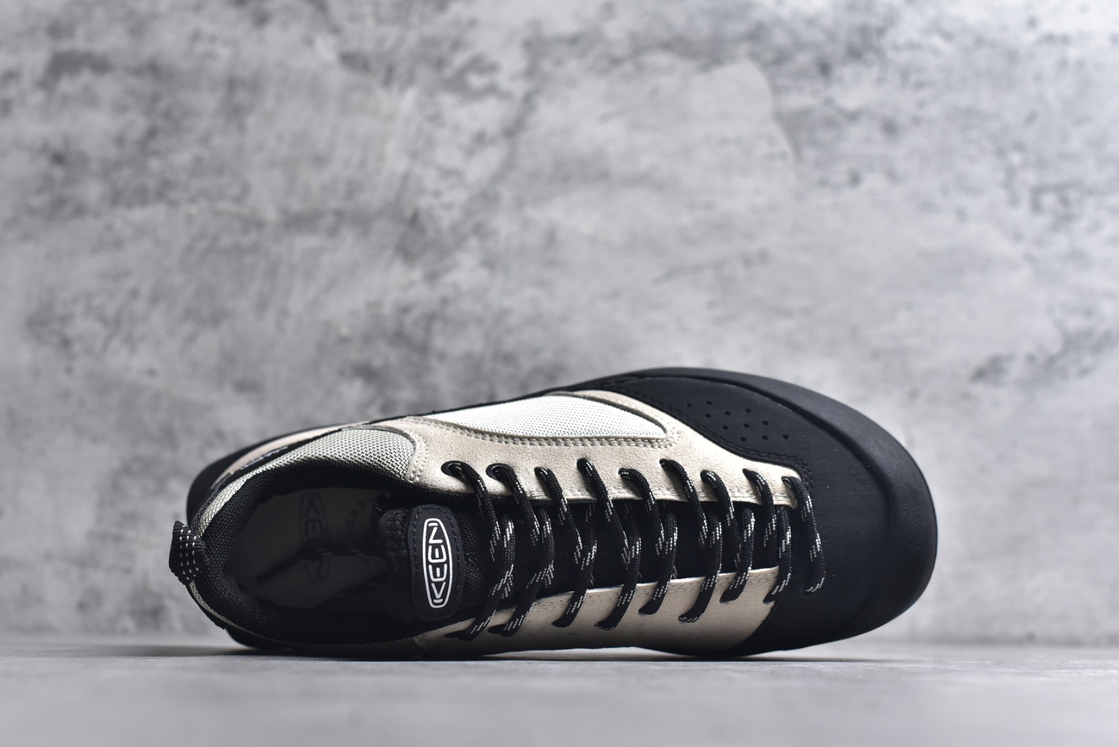 图片[4]-#KEEN 科恩 Jasper Rocks 山系户外鞋 日系街头复古风 原单货 极力推荐版本 可以暴走2w步的丑鞋第一眼丑萌丑萌 一上脚真香! 平台代购专供 官网一致包装原版鞋垫舒适度一级棒 回弹好牛皮鞋身的包裹性hin好 透气舒适徒步登山 citywalk选它准没错 鞋底足够软 回弹性不错 配送原版替换鞋带 多姿多彩 货号：1031194 尺码：35.5-40-选品中心