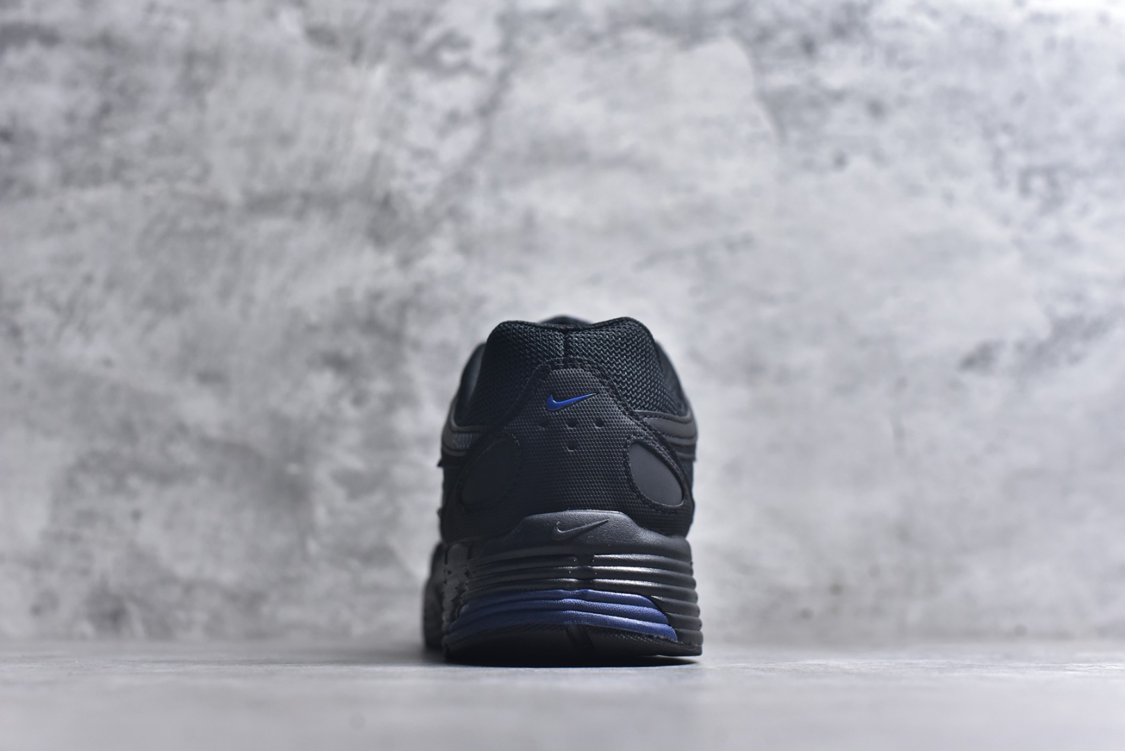 图片[5]-#NK P-6000 系列低帮复古老爹风休闲运动舒适慢跑鞋 IO1904-010 购入原鞋原装纸板楦头开发 独家私模四层组合大底 市场唯一正确版本 良心定价 新配色陆续出货 进口三文治网面 融合 Pegasus 过往运动鞋设计 助力 21 世纪早期跑步运动跃升时尚新高度 采用透气网眼布、运动风格线条和耐穿覆面 兼具吸睛外观和舒适感受 中底泡绵以田径赛道为灵感 打造厚实设计 缔造出众缓震性能 尺码：36 36.5 37.5 38 38.5 39 40 40.5 41 42 42.5 43 44 44.5 45-选品中心