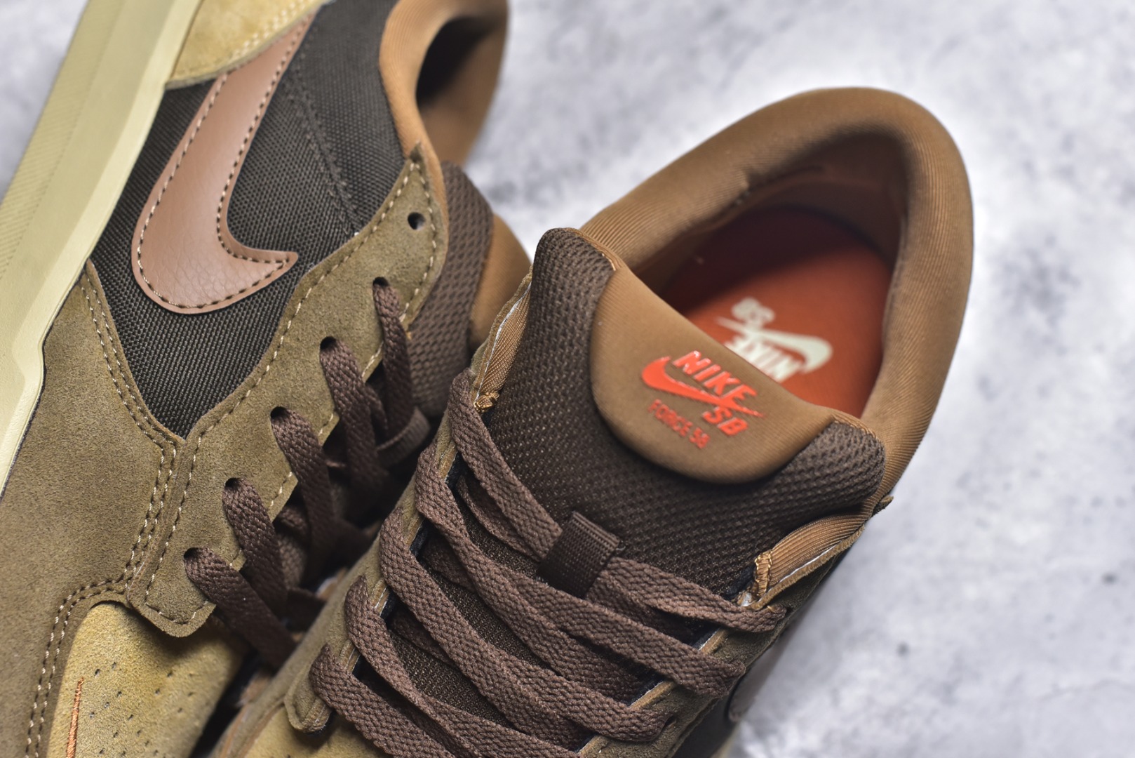 图片[9]-#NK SB Force 58 空军58系列低帮休闲运动滑板板鞋 DV5477-201 鞋面由帆布和麂皮拼接 层次感丰富 搭配硫化外底 耐磨耐穿 鞋舌及中底后跟处饰有SB Logo 表明鞋款身份 采用包边设计 经久耐穿 硫化结构则有效提升灵活性 穿上这款全新推出的创意力作 助你耀动街头 尺码：36 36.5 37.5 38 38.5 39 40 40.5 41 42 42.5 43 44 45-选品中心