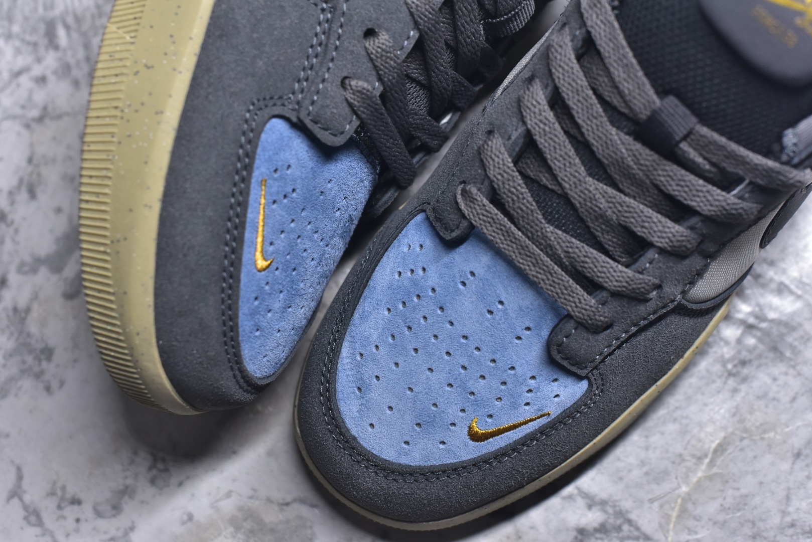 图片[8]-#NK SB Force 58 空军58系列低帮休闲运动滑板板鞋 DV5477-102 鞋面由帆布和麂皮拼接 层次感丰富 搭配硫化外底 耐磨耐穿 鞋舌及中底后跟处饰有SB Logo 表明鞋款身份 采用包边设计 经久耐穿 硫化结构则有效提升灵活性 穿上这款全新推出的创意力作 助你耀动街头 尺码：36 36.5 37.5 38 38.5 39 40 40.5 41 42 42.5 43 44 45-选品中心