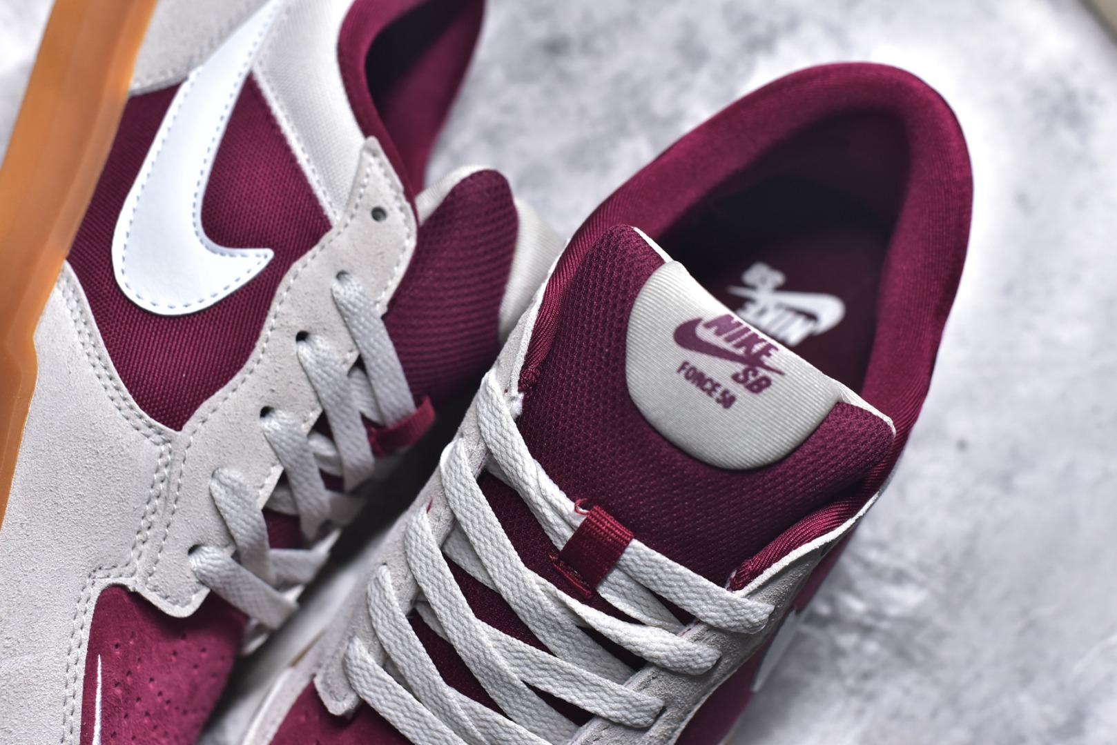 图片[9]-#NK SB Force 58 空军58系列低帮休闲运动滑板板鞋 DV5477-601 鞋面由帆布和麂皮拼接 层次感丰富 搭配硫化外底 耐磨耐穿 鞋舌及中底后跟处饰有SB Logo 表明鞋款身份 采用包边设计 经久耐穿 硫化结构则有效提升灵活性 穿上这款全新推出的创意力作 助你耀动街头 尺码：36 36.5 37.5 38 38.5 39 40 40.5 41 42 42.5 43 44 45-选品中心