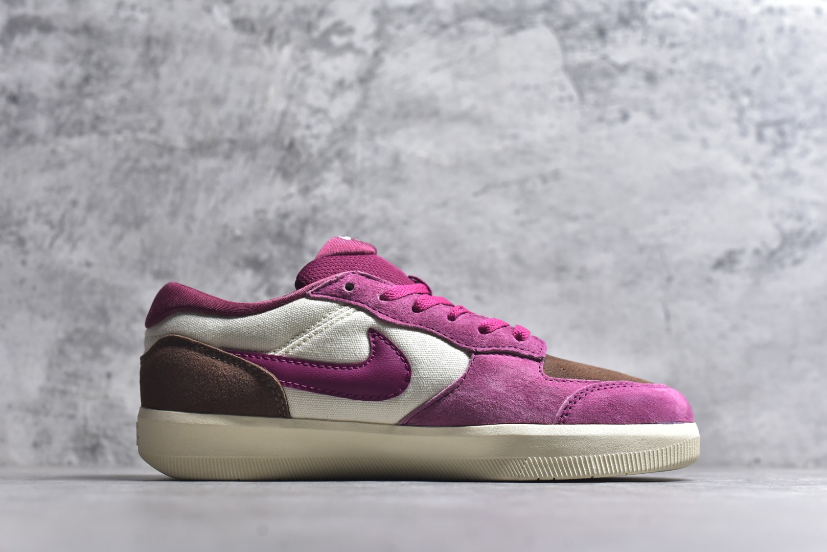 图片[3]-#NK SB Force 58 空军58系列低帮休闲运动滑板板鞋 DV5477-104 鞋面由帆布和麂皮拼接 层次感丰富 搭配硫化外底 耐磨耐穿 鞋舌及中底后跟处饰有SB Logo 表明鞋款身份 采用包边设计 经久耐穿 硫化结构则有效提升灵活性 穿上这款全新推出的创意力作 助你耀动街头 尺码：36 36.5 37.5 38 38.5 39 40 40.5 41 42 42.5 43 44 45-选品中心