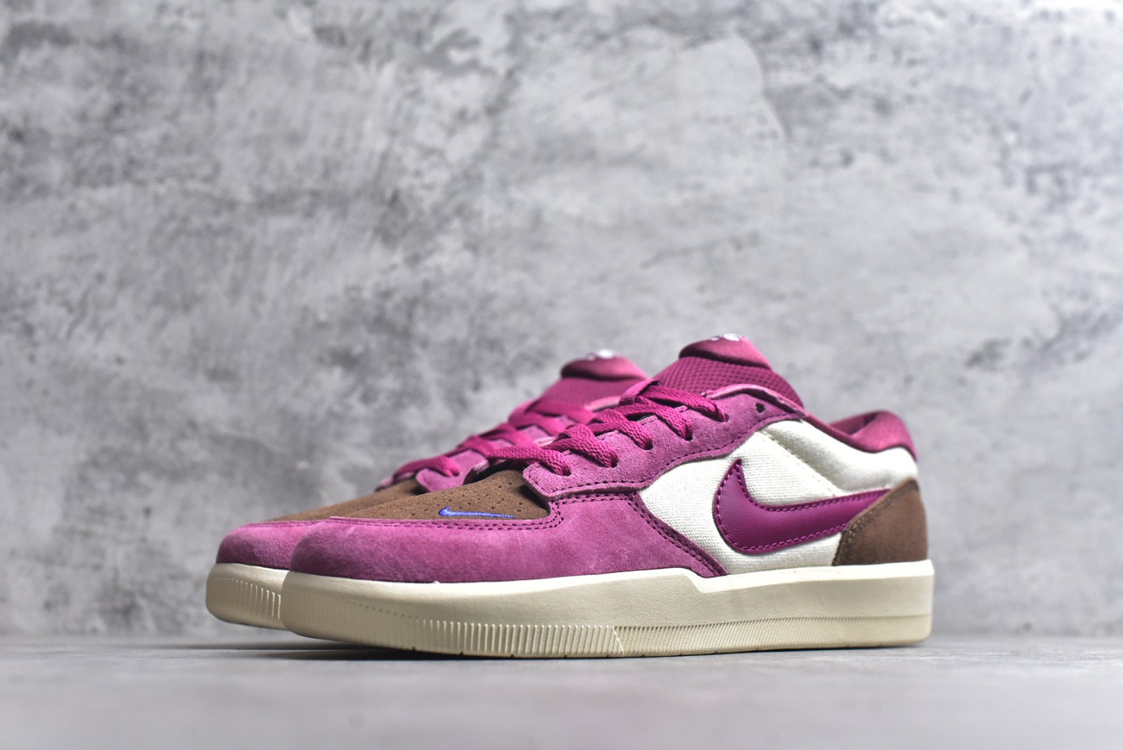 图片[2]-#NK SB Force 58 空军58系列低帮休闲运动滑板板鞋 DV5477-104 鞋面由帆布和麂皮拼接 层次感丰富 搭配硫化外底 耐磨耐穿 鞋舌及中底后跟处饰有SB Logo 表明鞋款身份 采用包边设计 经久耐穿 硫化结构则有效提升灵活性 穿上这款全新推出的创意力作 助你耀动街头 尺码：36 36.5 37.5 38 38.5 39 40 40.5 41 42 42.5 43 44 45-选品中心