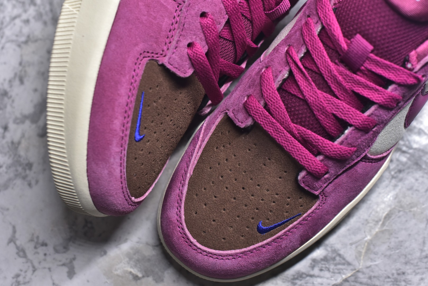 图片[8]-#NK SB Force 58 空军58系列低帮休闲运动滑板板鞋 DV5477-104 鞋面由帆布和麂皮拼接 层次感丰富 搭配硫化外底 耐磨耐穿 鞋舌及中底后跟处饰有SB Logo 表明鞋款身份 采用包边设计 经久耐穿 硫化结构则有效提升灵活性 穿上这款全新推出的创意力作 助你耀动街头 尺码：36 36.5 37.5 38 38.5 39 40 40.5 41 42 42.5 43 44 45-选品中心