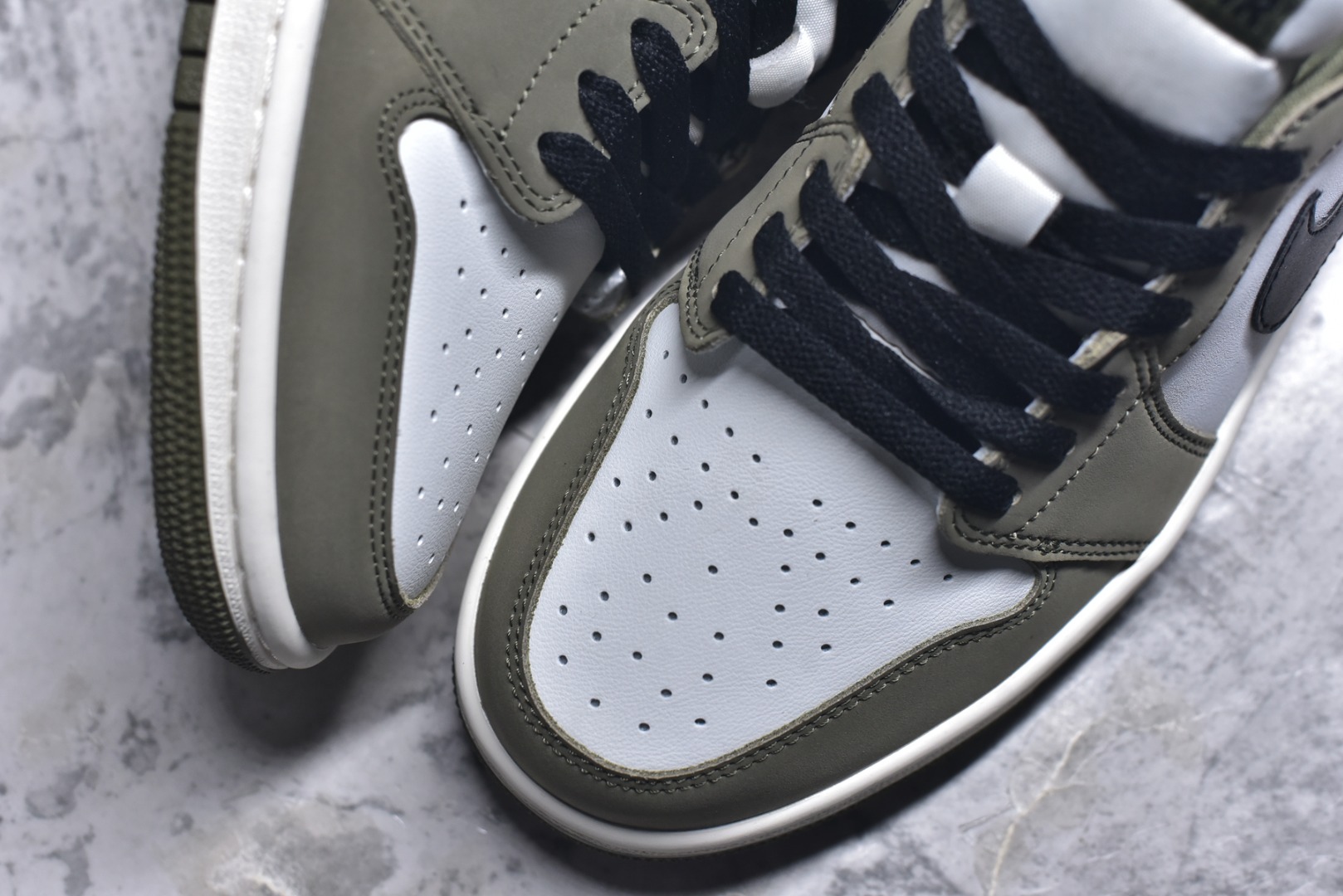 图片[8]-#Air Jordan AJ1 Low OG 低帮绿白黑 HQ6998-200 原材料头层皮料 国内一线头部知名大厂出品 高端外贸零售专供品质 版型细节完美 原鞋原楦头纸板开发 原厂防尘纸 极致一眼正品既视感 尺码：36-47.5-选品中心