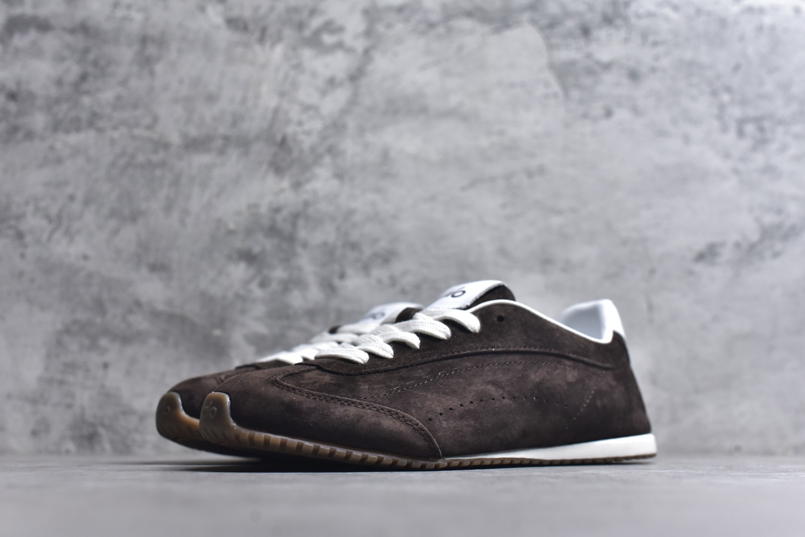 图片[2]-#Alo Yoga Sunset Sneaker 徳训生活休闲鞋 尺码：36 36.5 37 37.5 38 38.5 39 40 41 41.5 42 42.5 43 44 45 9.D4-选品中心