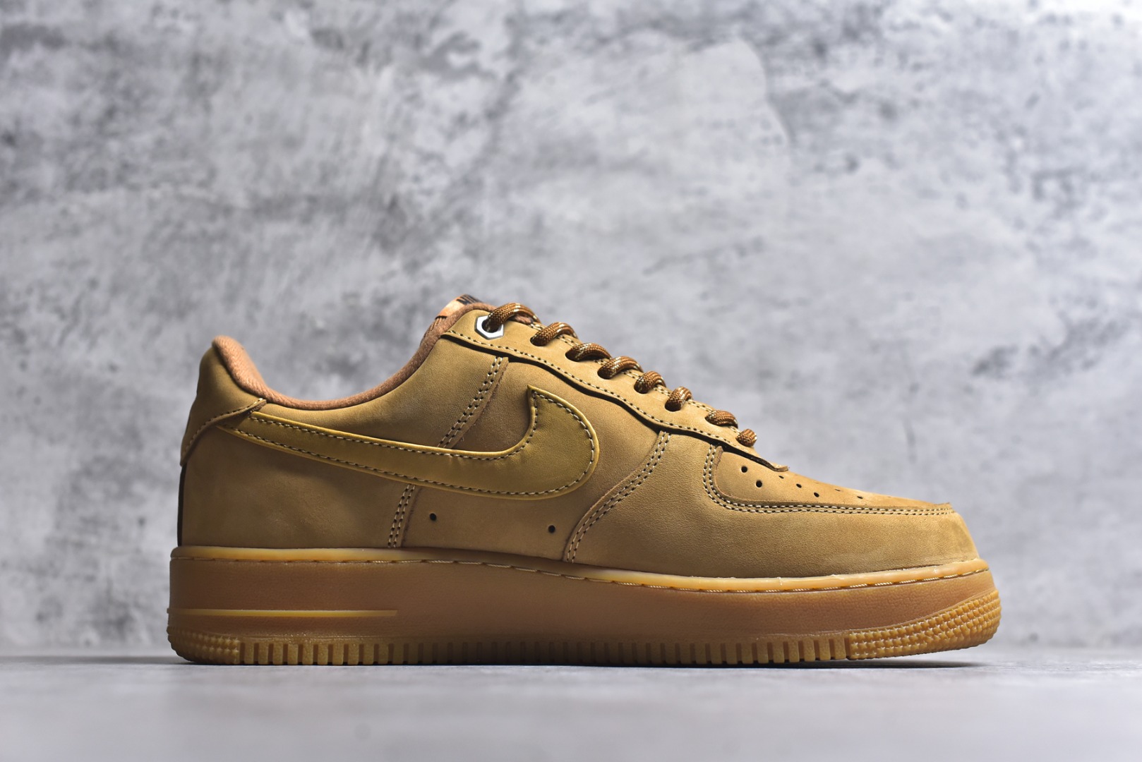 图片[3]-#NK Air Force 1 Low 07 LV8 \”Wheat Flax\” 空军一号低帮 小麦色 CJ9179-200 原厂麂皮鞋面打造 原楦头原纸板 纯正空军版型 全掌内置蜂窝气垫 原盒配件 原厂中底钢印、拉帮完美 尺码：36 36.5 37.5 38 38.5 39 40 40.5 41 42 42.5 43 44 44.5 45-选品中心