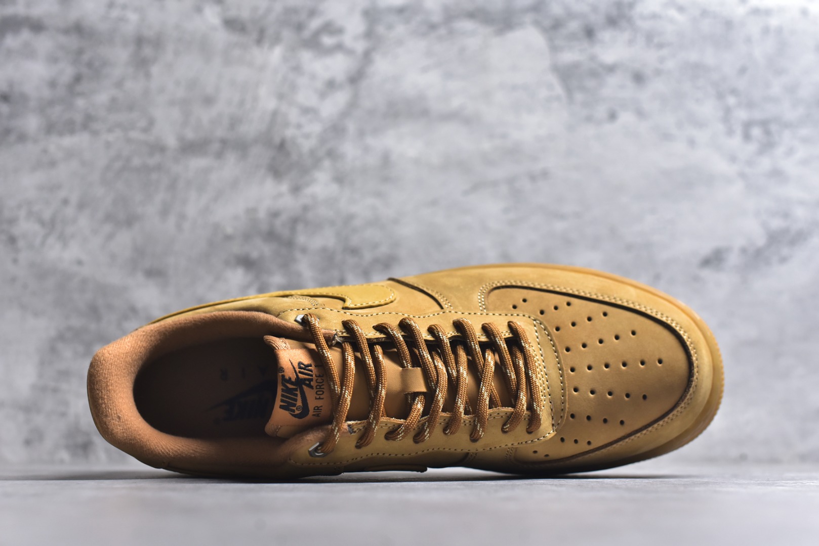 图片[4]-#NK Air Force 1 Low 07 LV8 \”Wheat Flax\” 空军一号低帮 小麦色 CJ9179-200 原厂麂皮鞋面打造 原楦头原纸板 纯正空军版型 全掌内置蜂窝气垫 原盒配件 原厂中底钢印、拉帮完美 尺码：36 36.5 37.5 38 38.5 39 40 40.5 41 42 42.5 43 44 44.5 45-选品中心