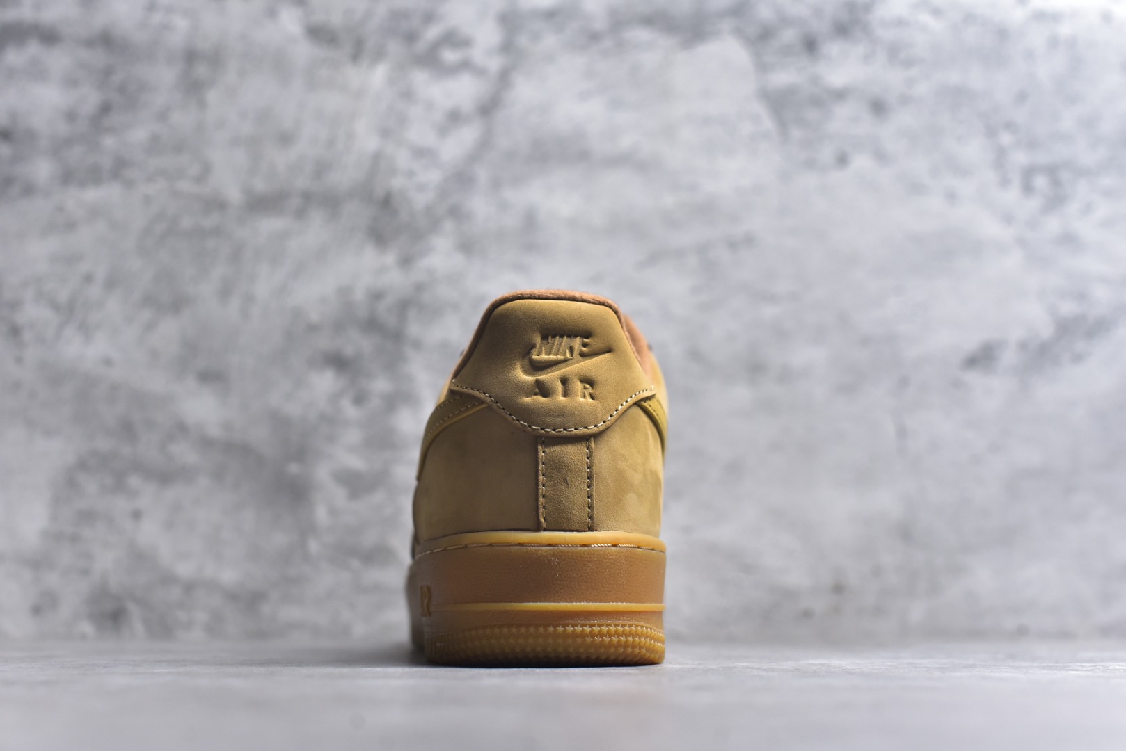 图片[5]-#NK Air Force 1 Low 07 LV8 \”Wheat Flax\” 空军一号低帮 小麦色 CJ9179-200 原厂麂皮鞋面打造 原楦头原纸板 纯正空军版型 全掌内置蜂窝气垫 原盒配件 原厂中底钢印、拉帮完美 尺码：36 36.5 37.5 38 38.5 39 40 40.5 41 42 42.5 43 44 44.5 45-选品中心