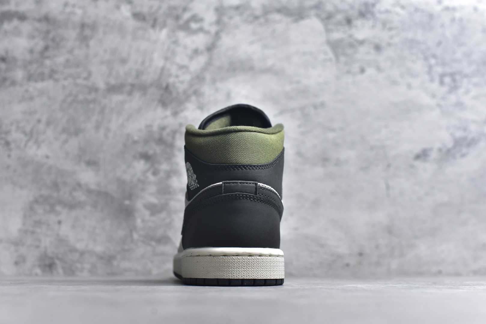 图片[5]-#Air Jordan 1 Mid AJ1 乔1橄榄绿 中邦文化休闲板鞋 HV4091-102 尺码：36 36.5 37.5 38 38.5 39 40 40.5 41 42 42.5 43 44 44.5 45 46 99E5-选品中心