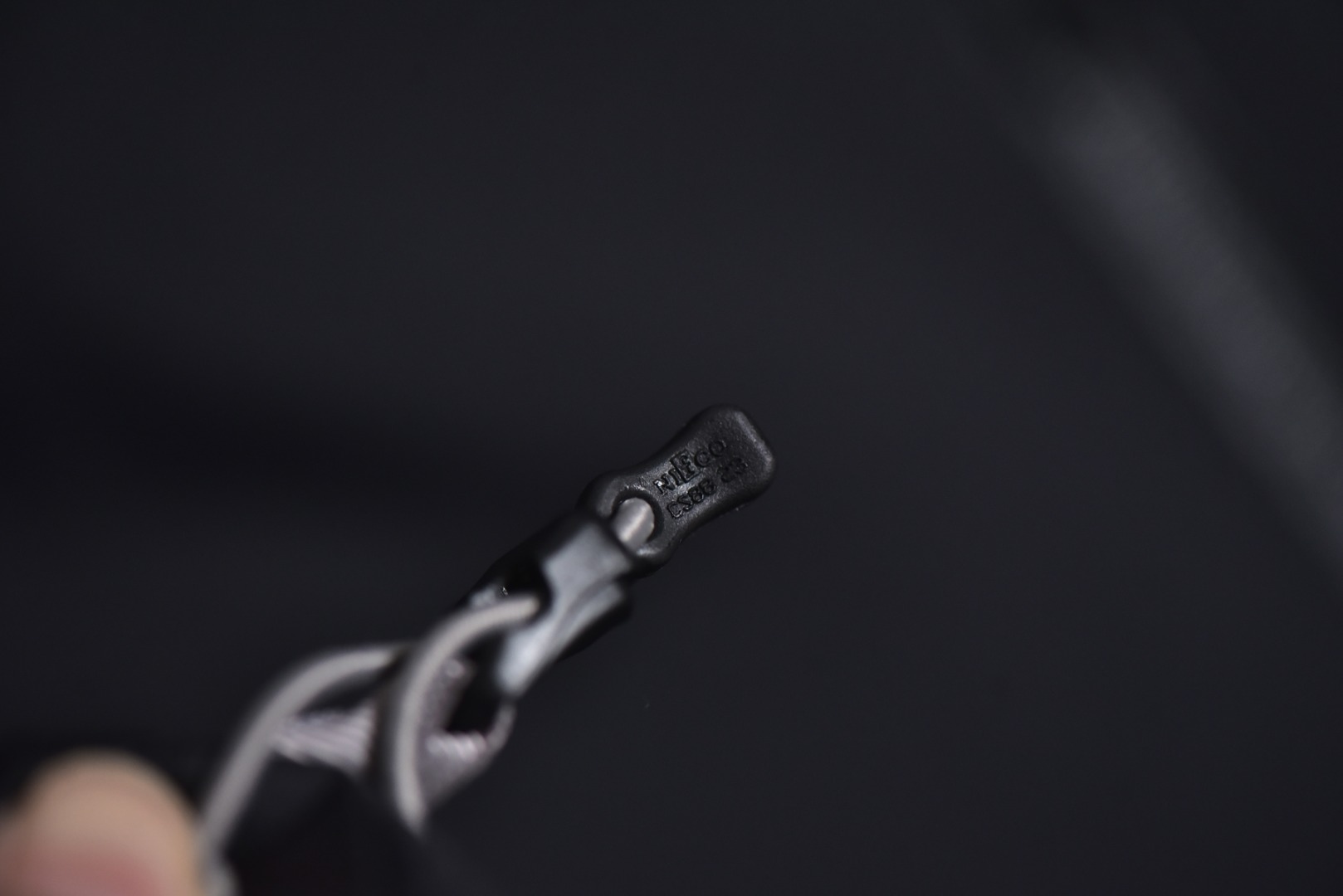 图片[9]-#凯乐石KAILAS阿斯本 运动户外透气硬壳羽绒服系列❗️ 现货供应 全年售后❗️ 温馨提示❗️（只做高端产品） DF巅峰 踏上巅峰❗️ 货号：KG2443131005-650 颜色：黑色.绿色.灰色.红色 尺码：XS.S.M.L.XL.XXL-选品中心