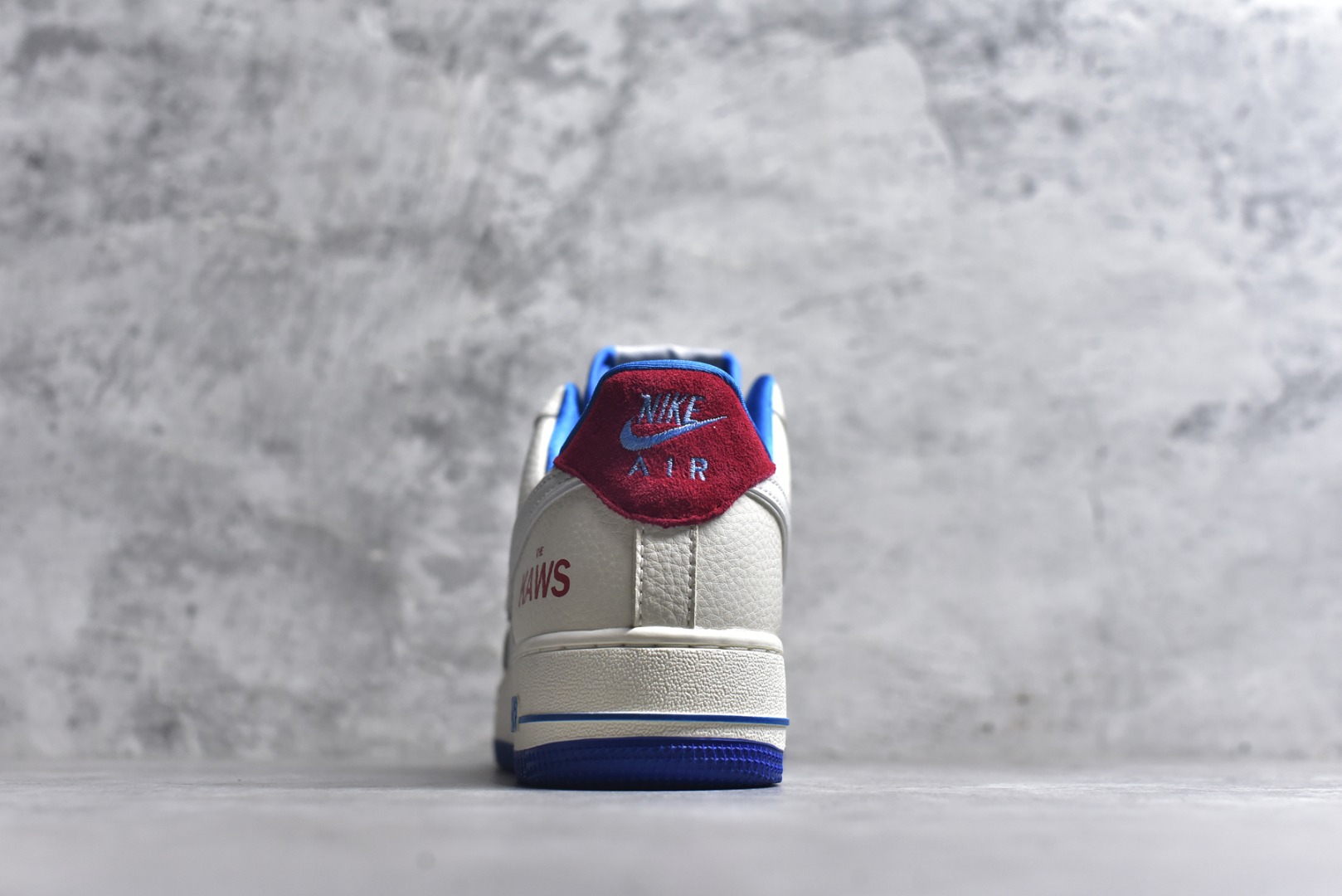 图片[5]-#海外限量发售！公司级NIke Air Force 1 \’07 Low “KAWS联名——多彩涂鸦”空军一号 低帮 运动鞋 休闲鞋 折边针车 工艺难度大 原楦头原纸板 原装鞋盒 定制五金配件 内置全掌气垫 原厂鞋底 货号：SY1388-017 尺码：36 36.5 37.5 38 38.5 39 40 40.5 41 42 42.5 43 44 44.5 45-选品中心