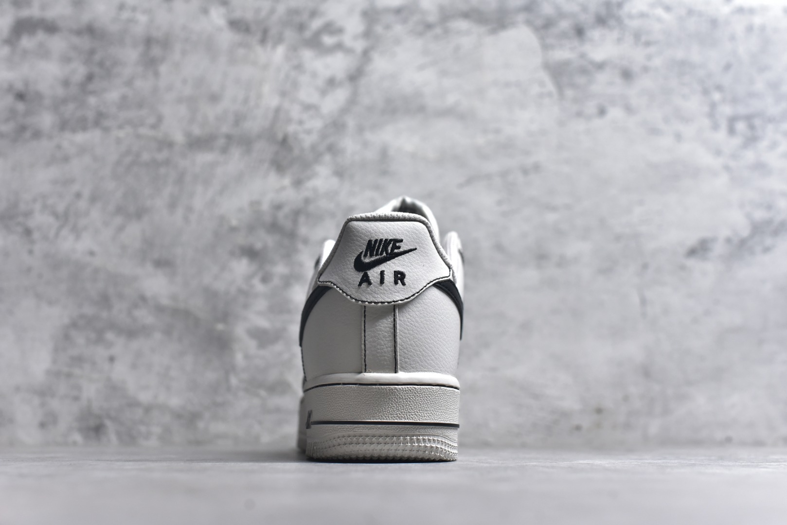 图片[5]-#Nike Air Force 1 Low 空军一号低帮运动休闲板鞋 原楦头原纸板 打造纯正空军版型#专注外贸渠道 全掌内置蜂窝气垫 #原盒配件 原厂中底钢印、拉帮完美 货号：HQ2037-004 尺码：36 36.5 37.5 38 38.5 39 40 40.5 41 42 42.5 43 44 44.5 45-选品中心
