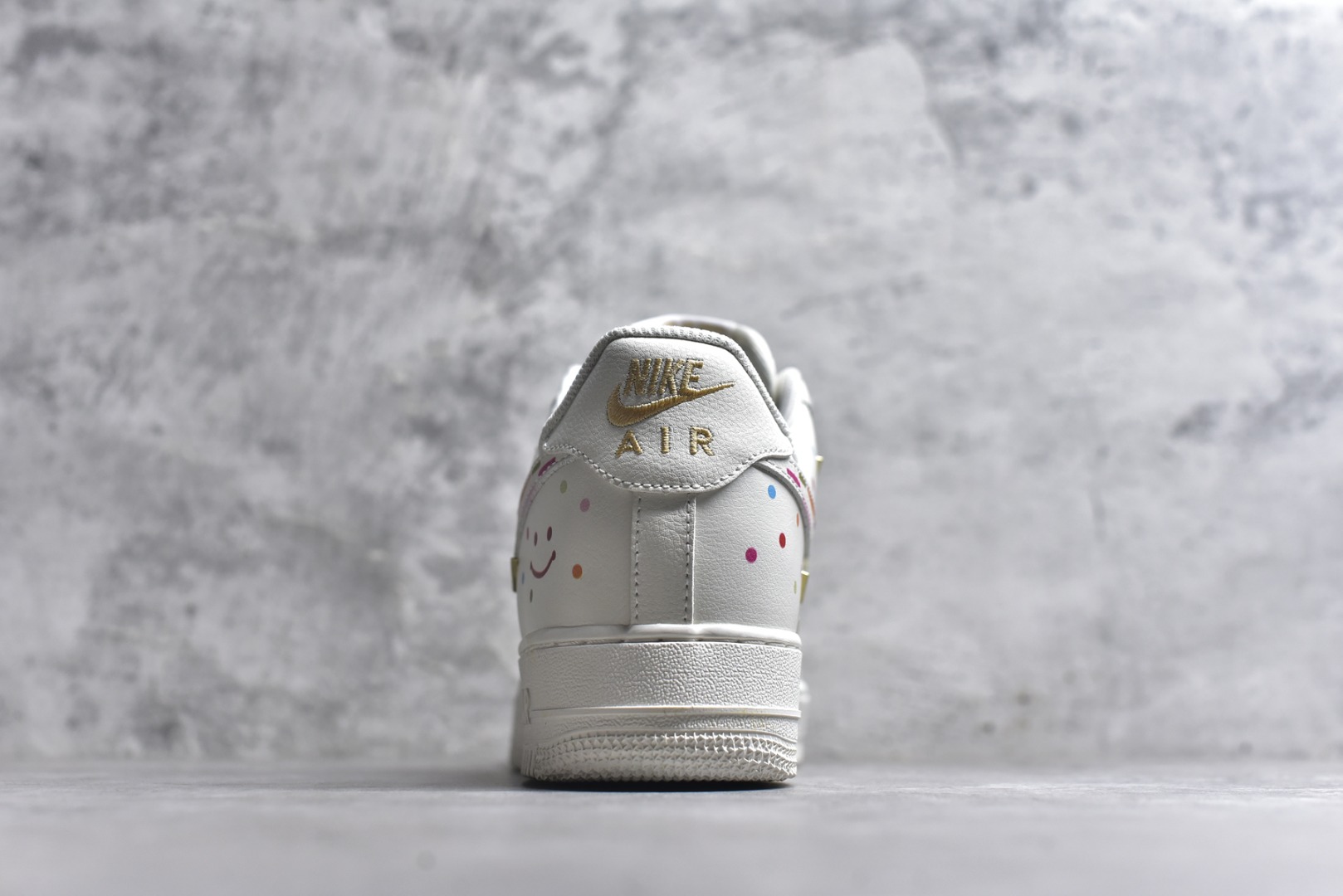 图片[5]-#二次元主题 Nike Air Force 1 Low’07 四勾彩喷 空军一号低帮休闲板鞋 定制皮料 定制鞋盒 原楦原纸板 纯正空军版型 内置全掌气垫 货号：ZH0316-151 尺码：36 36.5 37.5 38 38.5 39 40 40.5 41 42 42.5 43 44 44.5 45-选品中心
