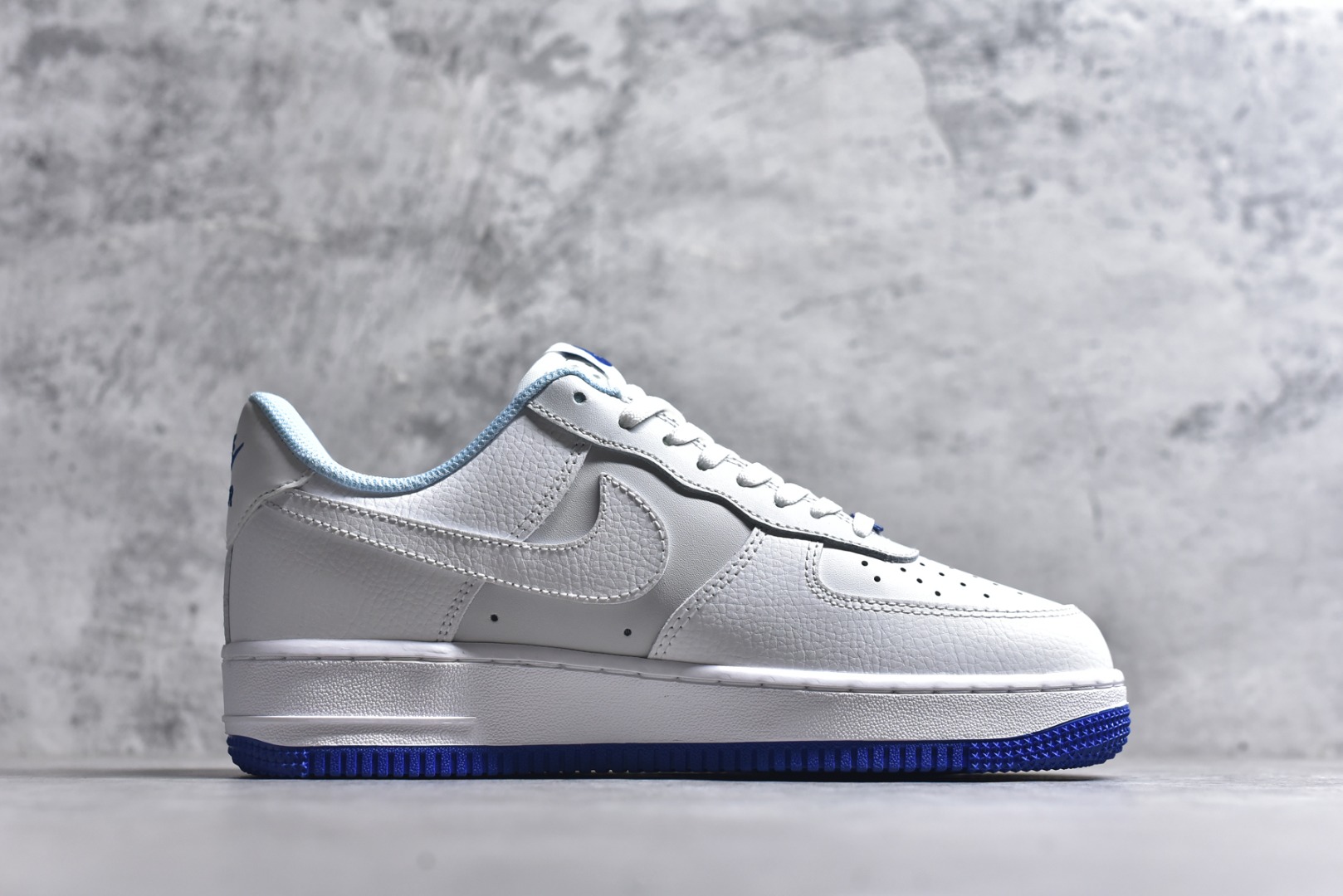 图片[3]-#Nike Air Force 1 Low 空军一号低帮运动休闲板鞋 原楦头原纸板 打造纯正空军版型#专注外贸渠道 全掌内置蜂窝气垫 #原盒配件 原厂中底钢印、拉帮完美 货号：FB1844-111 尺码：36 36.5 37.5 38 38.5 39 40 40.5 41 42 42.5 43 44 44.5 45-选品中心