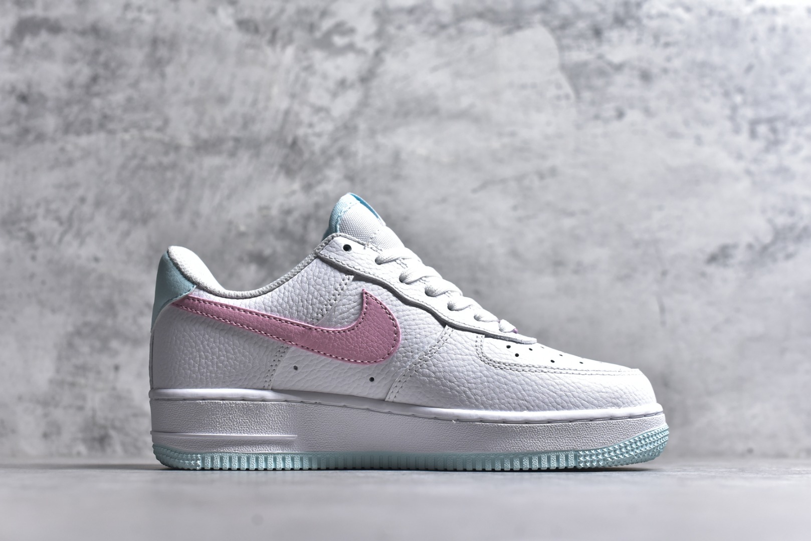 图片[3]-#Nike Air Force 1 Low 空军一号低帮运动休闲板鞋 原楦头原纸板 打造纯正空军版型#专注外贸渠道 全掌内置蜂窝气垫 #原盒配件 原厂中底钢印、拉帮完美 货号：IH0640-161 尺码：36 36.5 37.5 38 38.5 39 40 40.5 41 42 42.5 43 44 44.5 45-选品中心