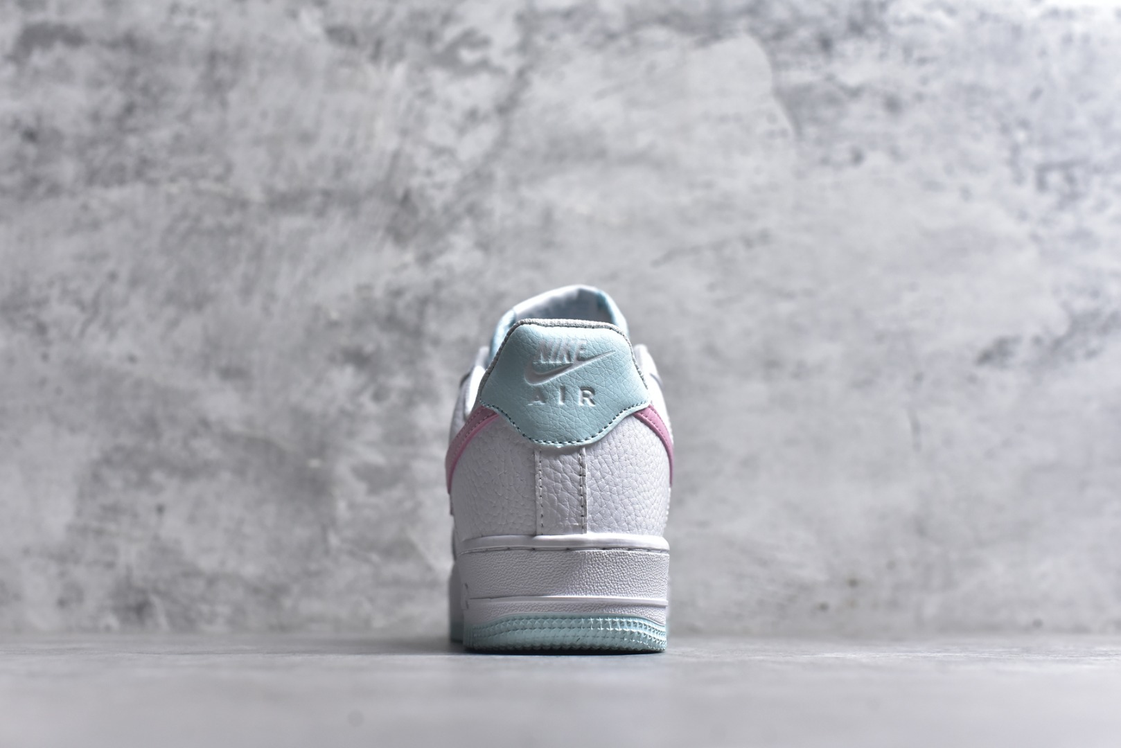 图片[5]-#Nike Air Force 1 Low 空军一号低帮运动休闲板鞋 原楦头原纸板 打造纯正空军版型#专注外贸渠道 全掌内置蜂窝气垫 #原盒配件 原厂中底钢印、拉帮完美 货号：IH0640-161 尺码：36 36.5 37.5 38 38.5 39 40 40.5 41 42 42.5 43 44 44.5 45-选品中心