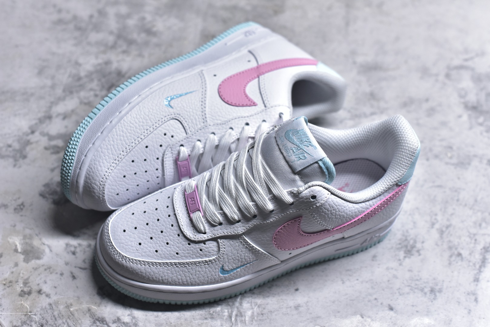 图片[7]-#Nike Air Force 1 Low 空军一号低帮运动休闲板鞋 原楦头原纸板 打造纯正空军版型#专注外贸渠道 全掌内置蜂窝气垫 #原盒配件 原厂中底钢印、拉帮完美 货号：IH0640-161 尺码：36 36.5 37.5 38 38.5 39 40 40.5 41 42 42.5 43 44 44.5 45-选品中心