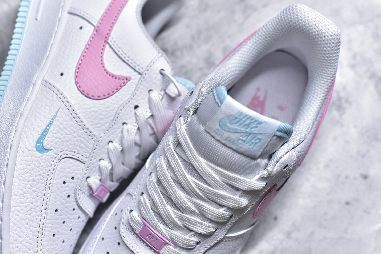 图片[9]-#Nike Air Force 1 Low 空军一号低帮运动休闲板鞋 原楦头原纸板 打造纯正空军版型#专注外贸渠道 全掌内置蜂窝气垫 #原盒配件 原厂中底钢印、拉帮完美 货号：IH0640-161 尺码：36 36.5 37.5 38 38.5 39 40 40.5 41 42 42.5 43 44 44.5 45-选品中心