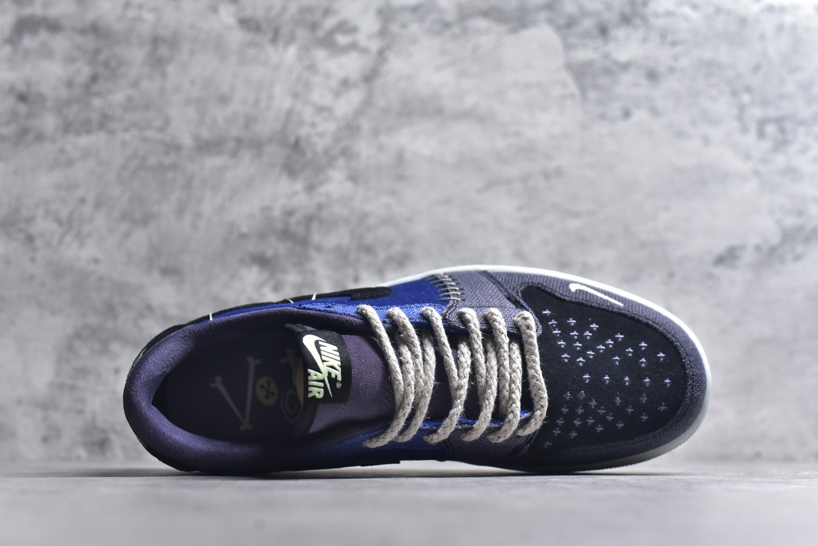 图片[4]-#Air Jordan AJ1 Low 低帮 IH2309-500 终端优势供应 市面中低帮最具代表性版本没有之一 口碑大厂出品 品控大底版型不断改良更新 全套原纸板楦头开发 确保原汁原味 完美呈现版型 完美零毛边处理 原厂内置全掌气垫 价格定位良心 平台专用代工流水线出品 一眼公司既视感 拿到手的一瞬间就与众不同 碾压市面所有版本 全部原鞋开发 每一个配色都会采购原鞋确认细节 打破市面看图做货无好货之说 尺码：35.5 36 36.5 37.5 38 38.5 39 40 40.5 41 42 42.5 43 44 44.5 45 46-选品中心