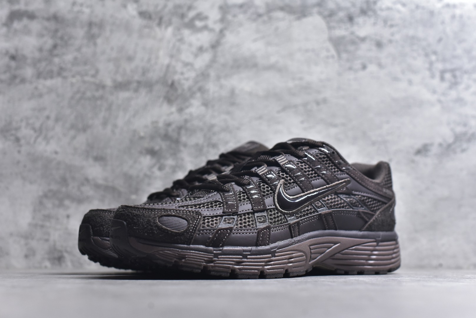 图片[2]-#NK P-6000 系列低帮复古老爹风休闲运动舒适慢跑鞋 HF0015-204 购入原鞋原装纸板楦头开发 独家私模四层组合大底 市场唯一正确版本 良心定价 新配色陆续出货 进口三文治网面 融合 Pegasus 过往运动鞋设计 助力 21 世纪早期跑步运动跃升时尚新高度 采用透气网眼布、运动风格线条和耐穿覆面 兼具吸睛外观和舒适感受 中底泡绵以田径赛道为灵感 打造厚实设计 缔造出众缓震性能 尺码：36 36.5 37.5 38 38.5 39 40 40.5 41 42 42.5 43 44 44.5 45-选品中心