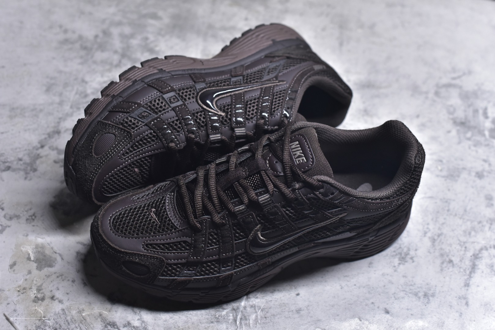 图片[7]-#NK P-6000 系列低帮复古老爹风休闲运动舒适慢跑鞋 HF0015-204 购入原鞋原装纸板楦头开发 独家私模四层组合大底 市场唯一正确版本 良心定价 新配色陆续出货 进口三文治网面 融合 Pegasus 过往运动鞋设计 助力 21 世纪早期跑步运动跃升时尚新高度 采用透气网眼布、运动风格线条和耐穿覆面 兼具吸睛外观和舒适感受 中底泡绵以田径赛道为灵感 打造厚实设计 缔造出众缓震性能 尺码：36 36.5 37.5 38 38.5 39 40 40.5 41 42 42.5 43 44 44.5 45-选品中心